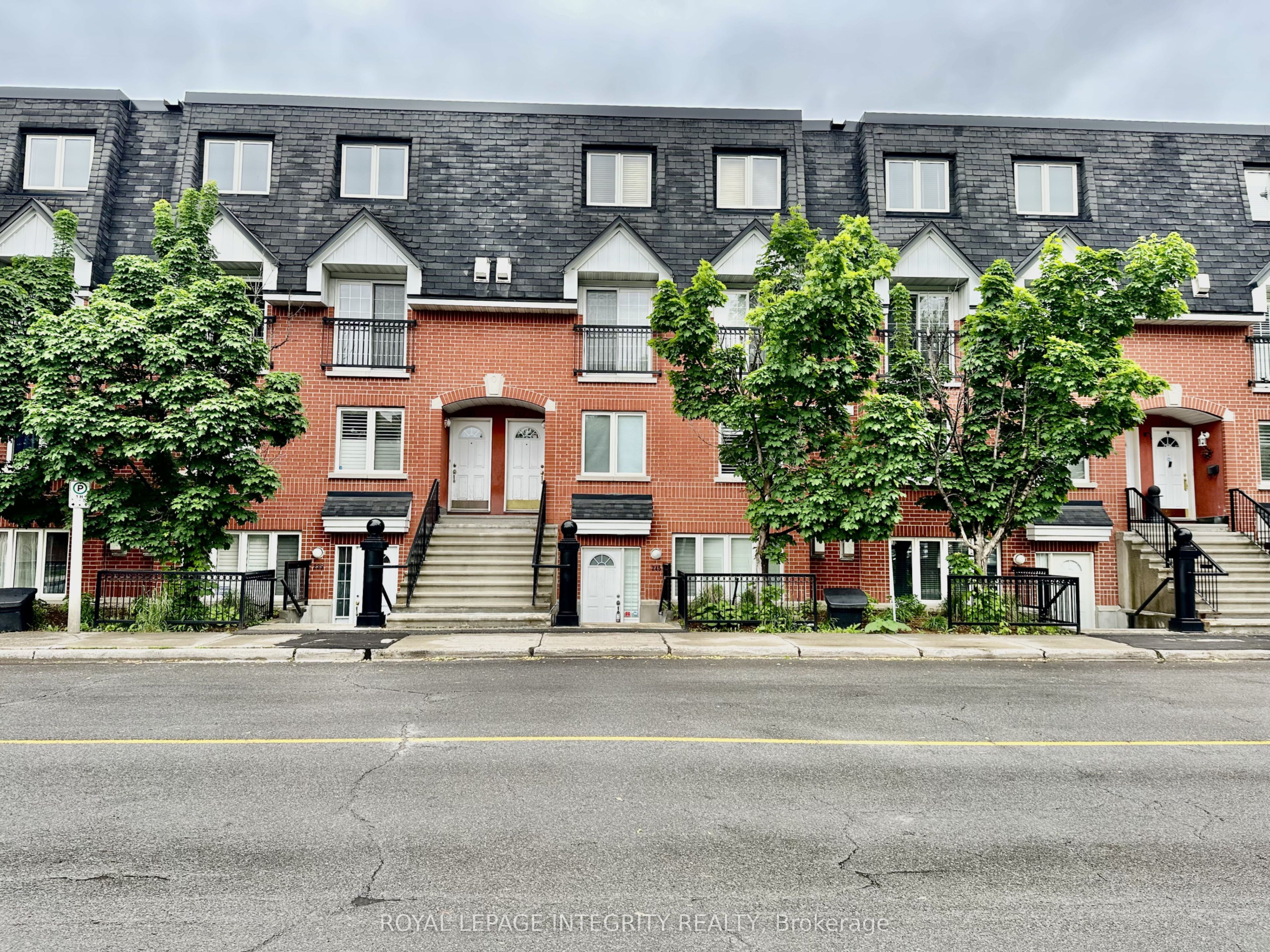 245 Cumberland Street 4, Lower Town - Sandy Hill, ON K1N 8W6