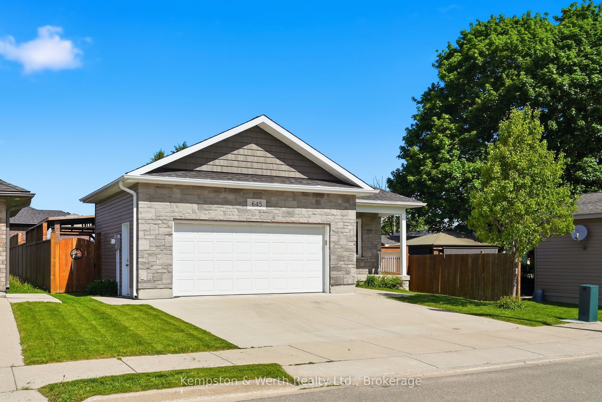 645 Davidson Avenue S, North Perth, ON N4W 0G7