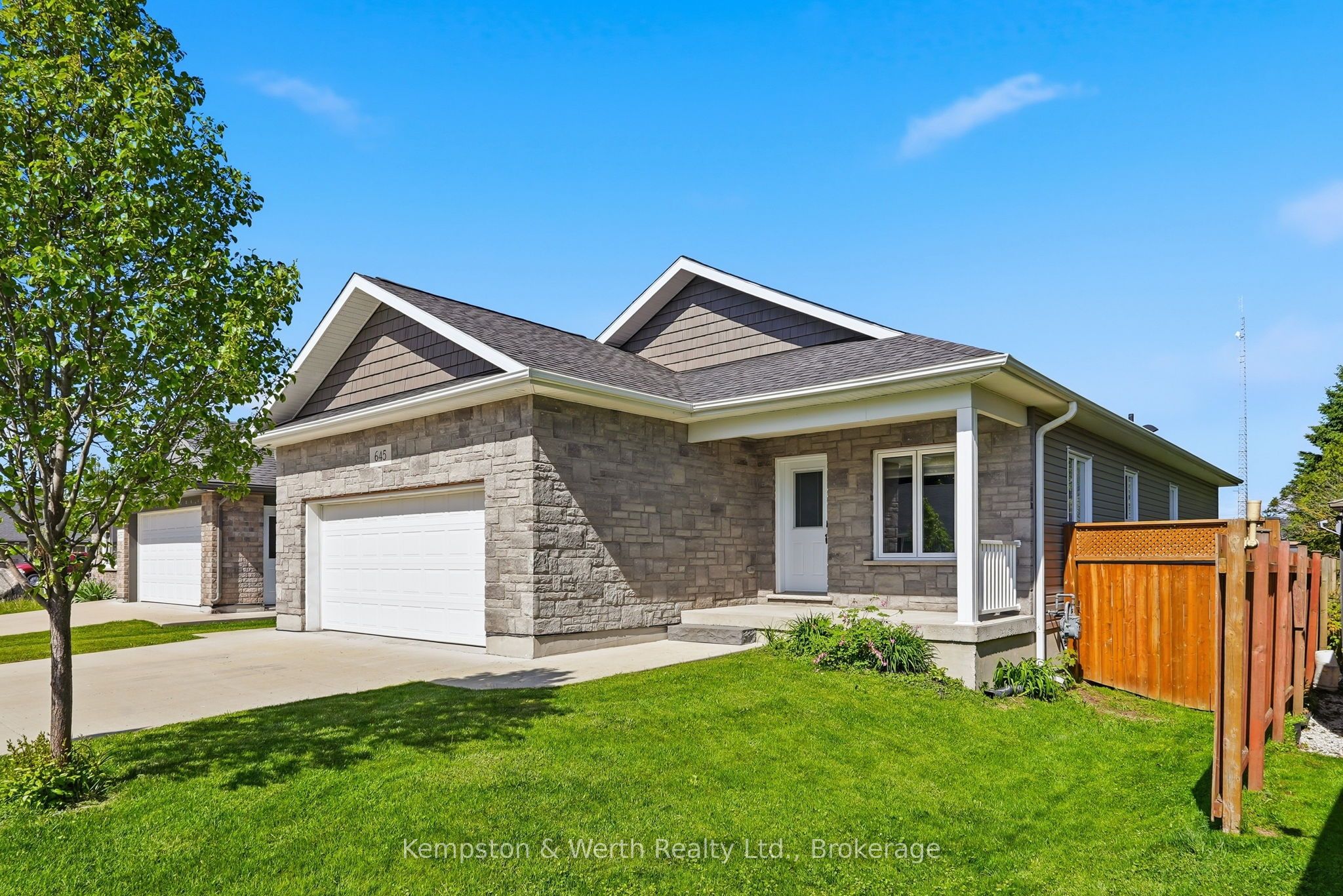 645 Davidson Avenue S, North Perth, ON N4W 0G7 photo 2