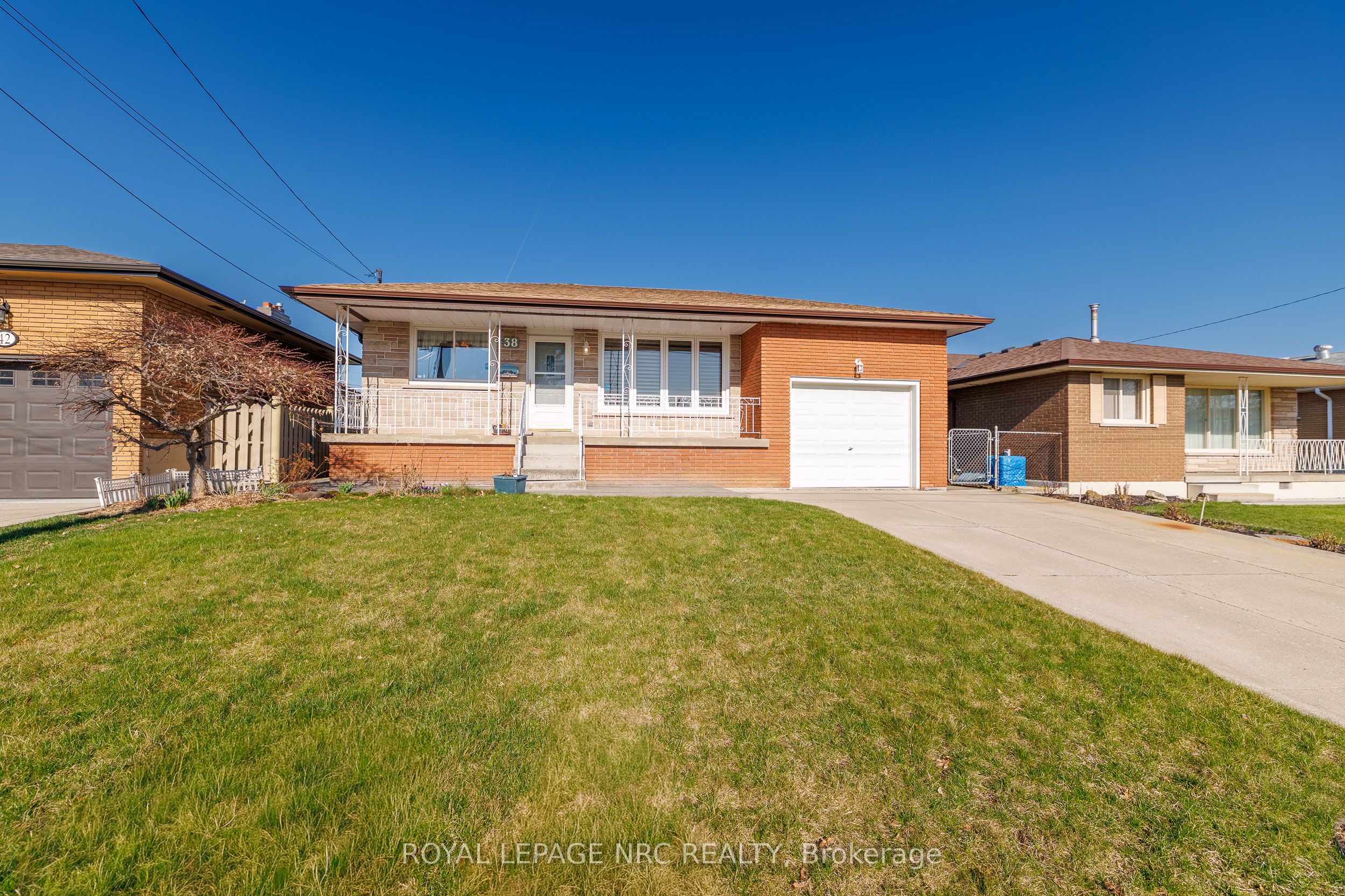 38 Rivercrest Road, Hamilton, ON L8E 1M9 photo 2