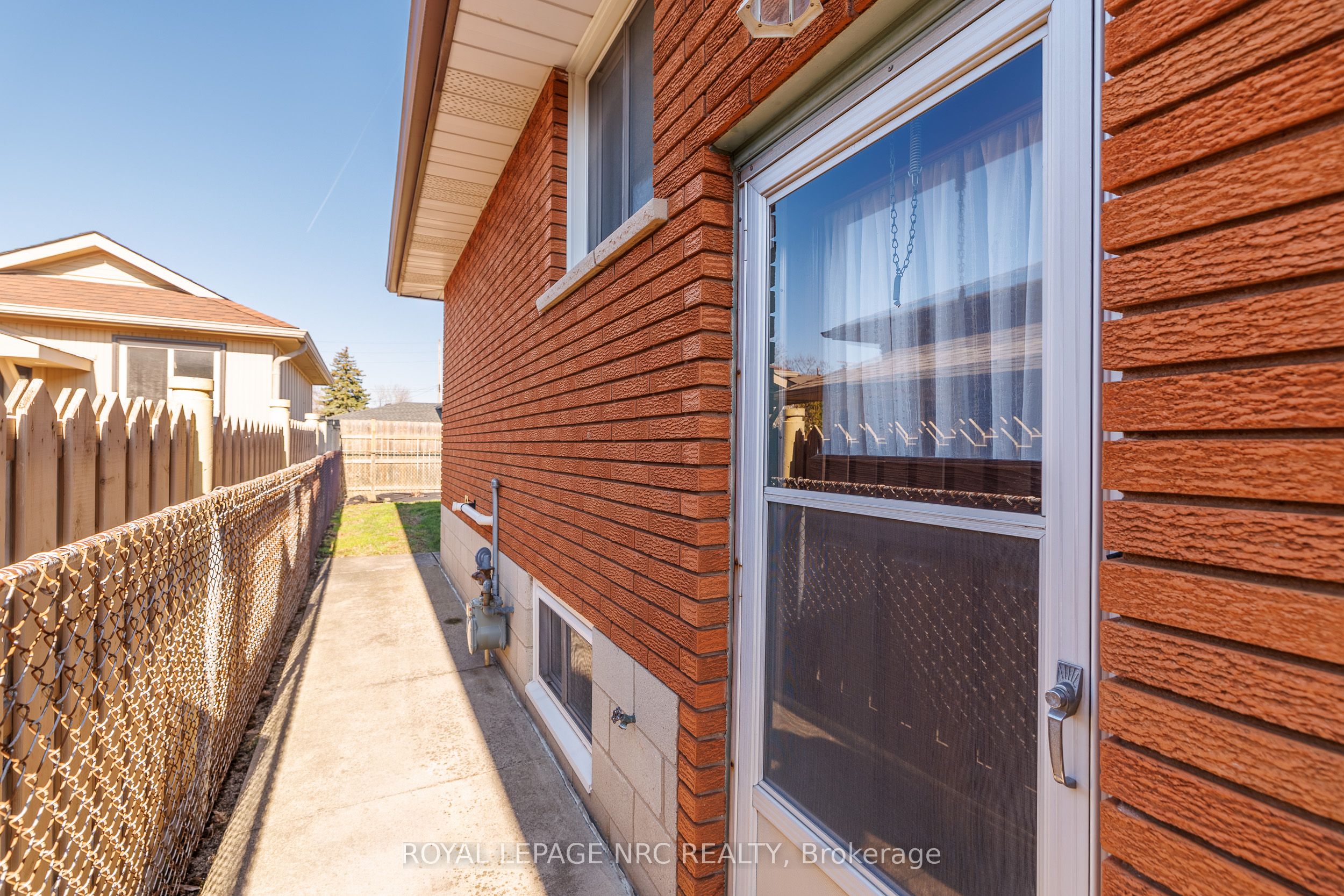 38 Rivercrest Road, Hamilton, ON L8E 1M9 photo 3