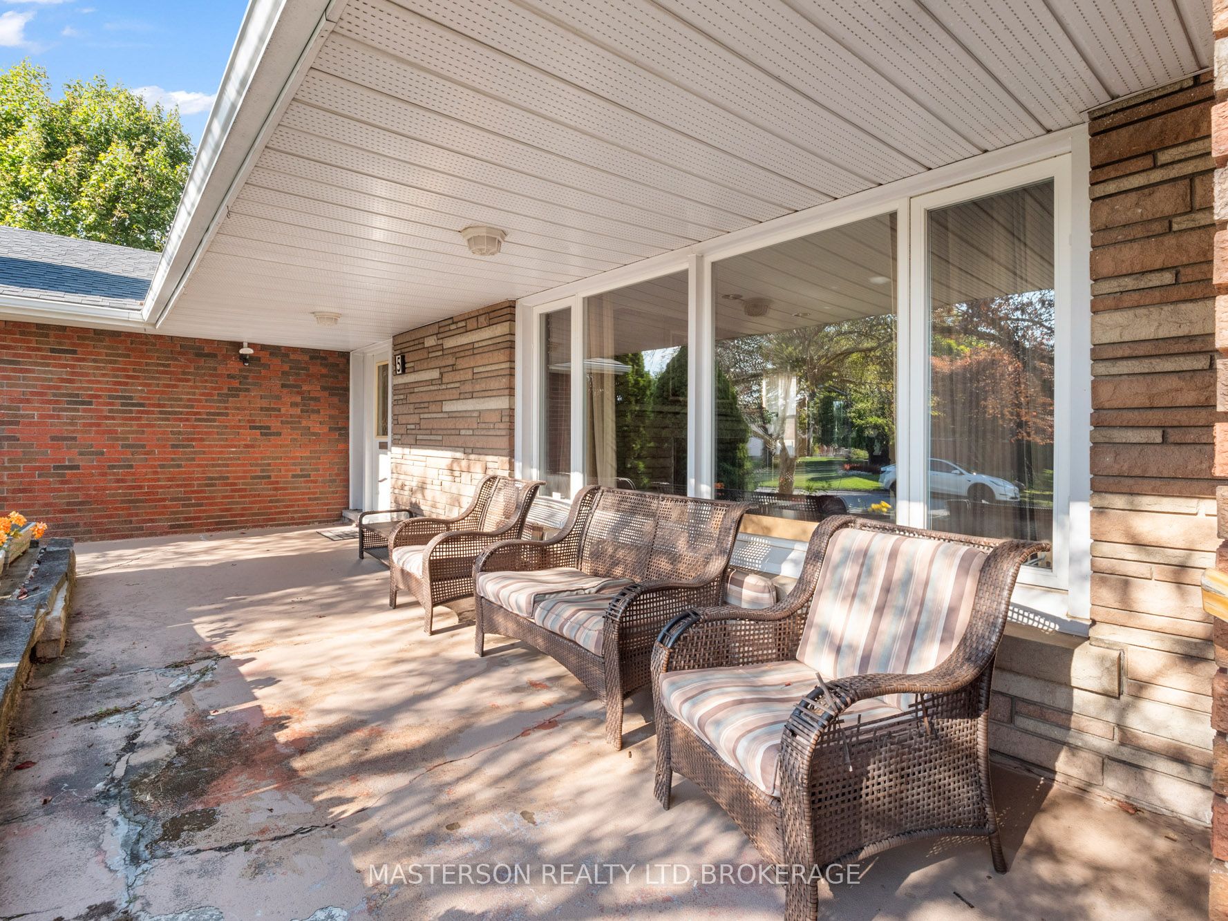 5 Burdy Drive, St. Catharines, ON L2S 2Z1 photo 3