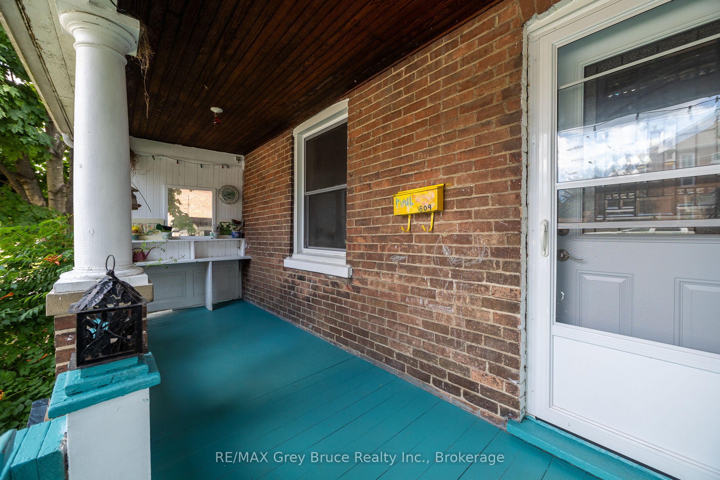 1809 3rd Avenue W, Owen Sound, ON N4K 4R7 photo 2