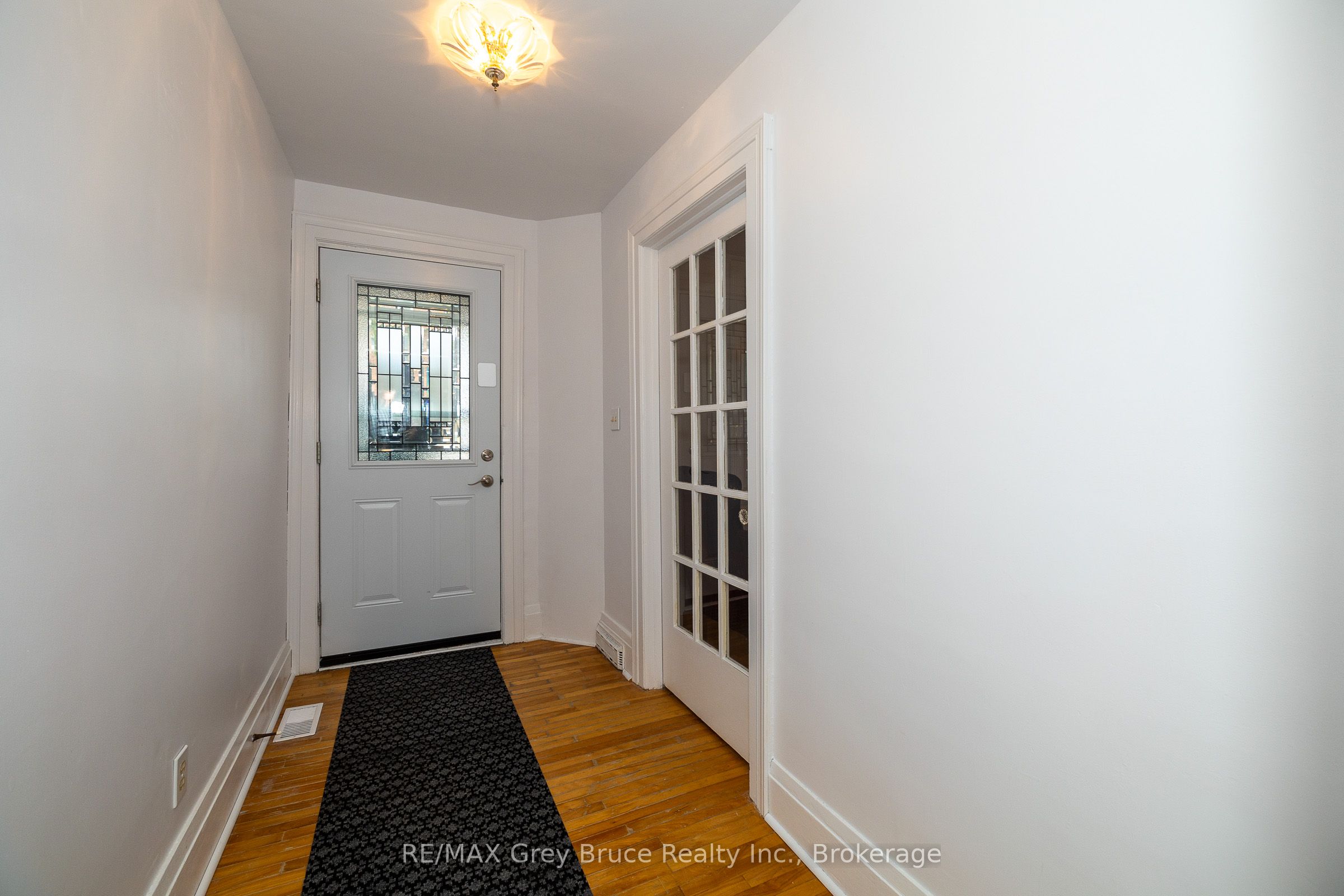 1809 3rd Avenue W, Owen Sound, ON N4K 4R7 photo 3