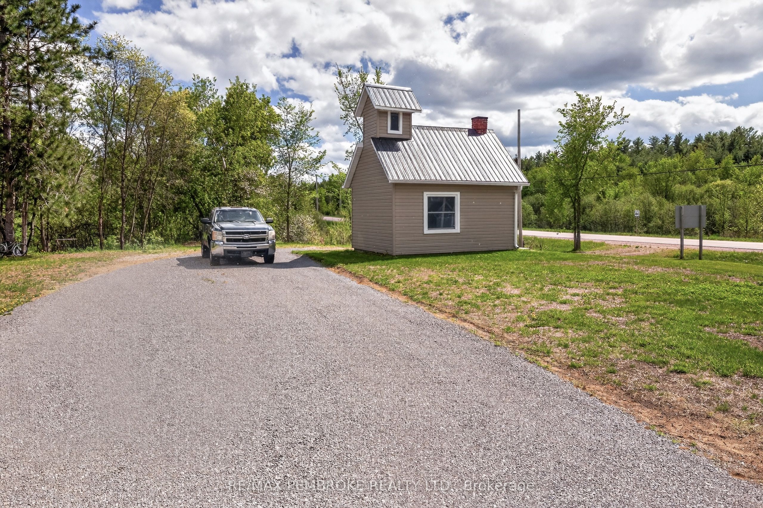 387 SELL Road, North Algona Wilberforce, ON K8A 6W4 photo 4