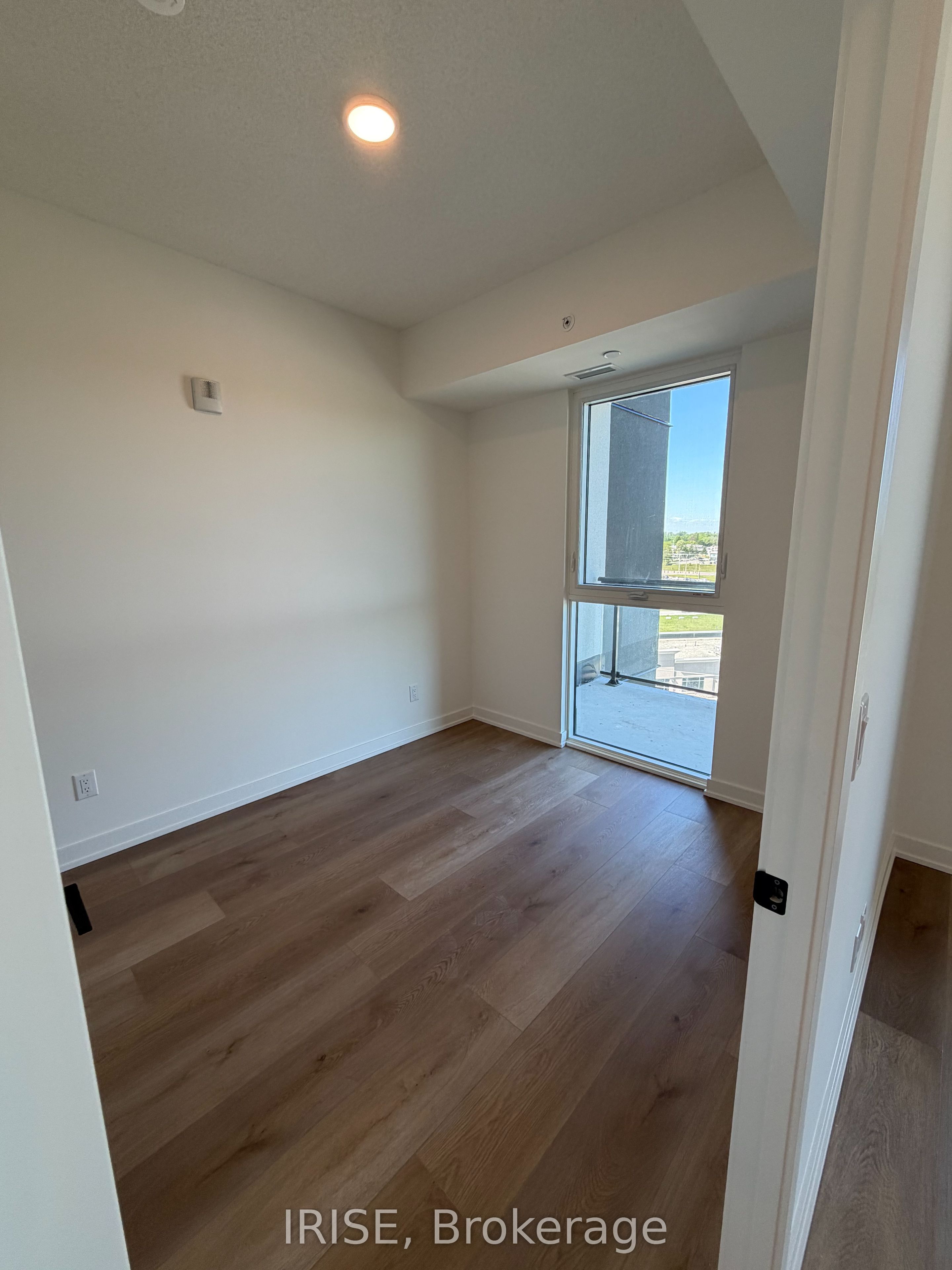 33 Erie Avenue 707, Brantford, ON N3S 0K7 photo 4