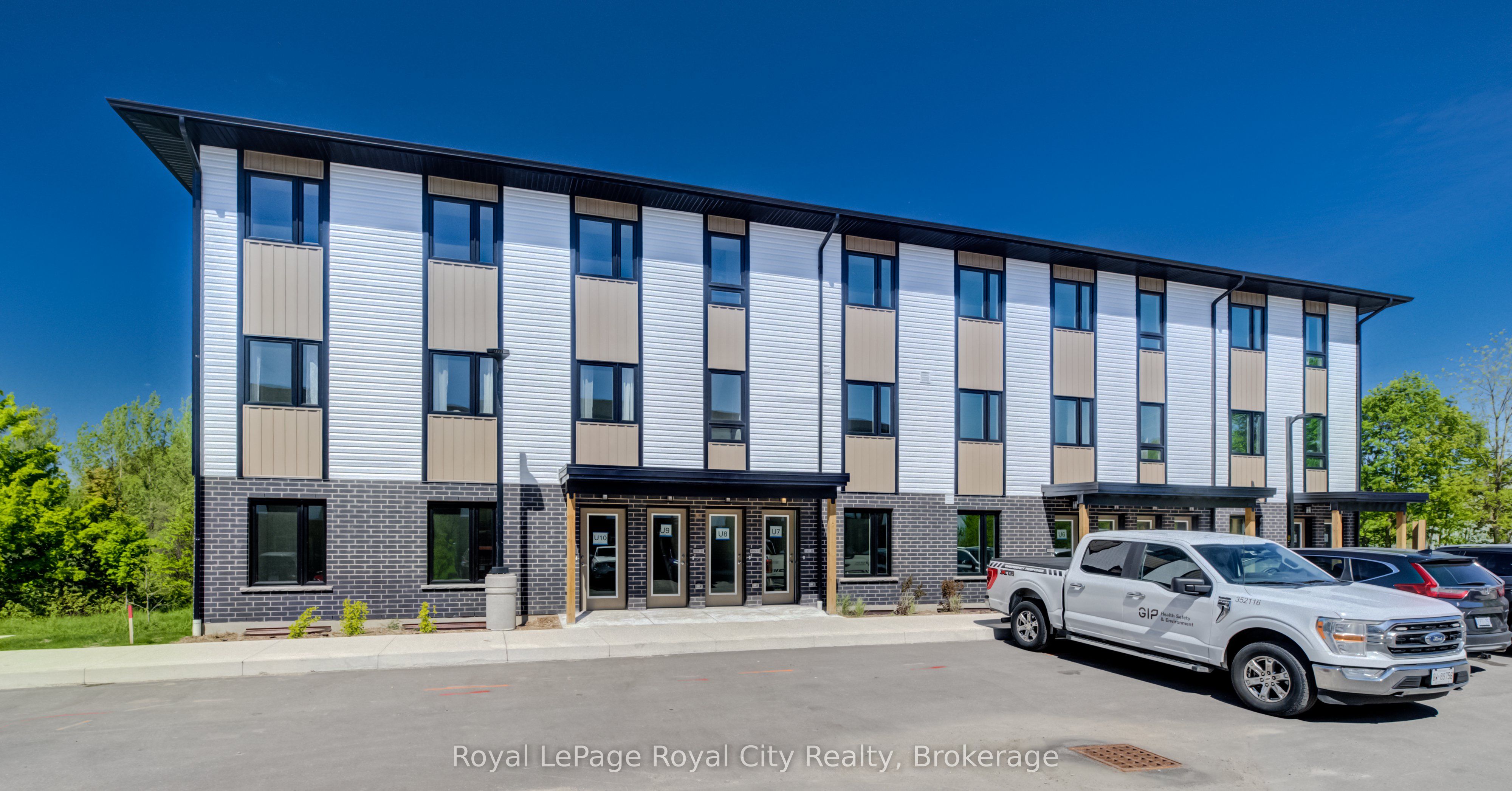 465 Garafraxa Street W 7, Centre Wellington, ON N1M 0L6