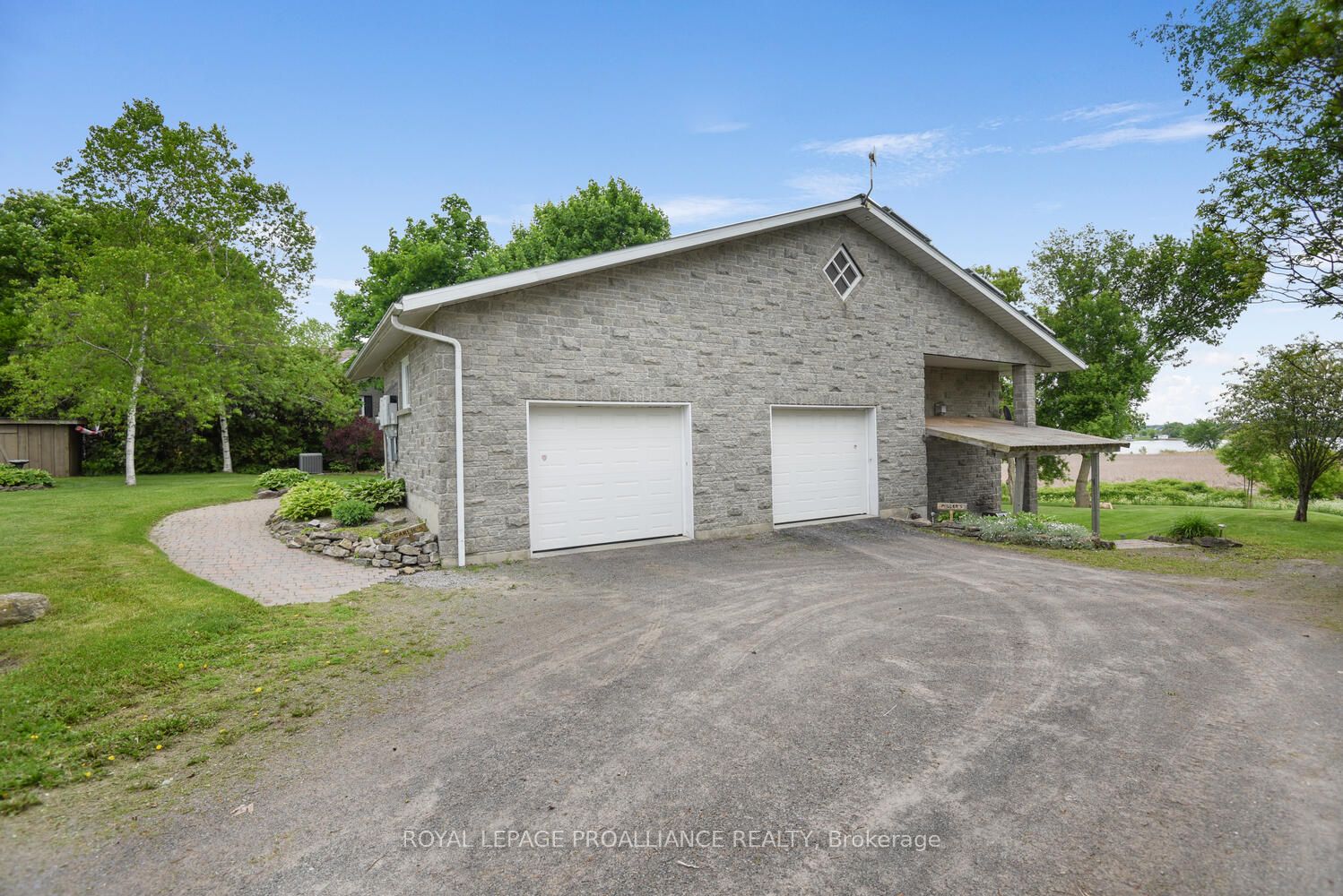 2111 COUNTY ROAD 2 Road E, Edwardsburgh/Cardinal, ON K0E 1T1 photo 3