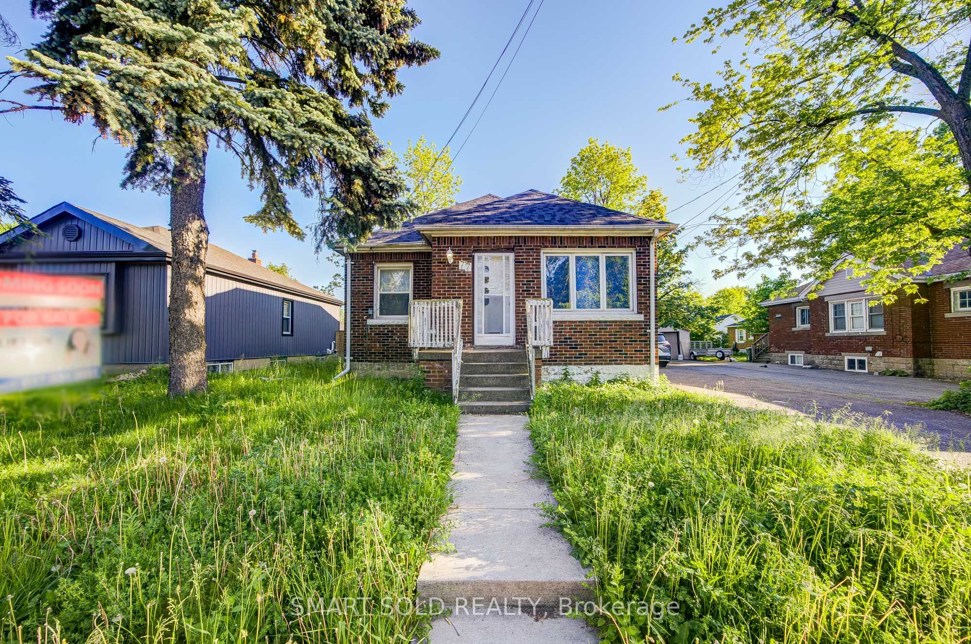 77 Fennell Avenue, Hamilton, ON L9C 1E8 photo 2
