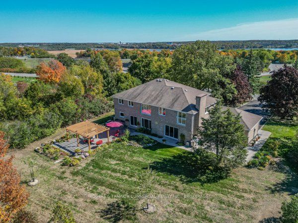 1110 Italia Lane, Kingston, ON K7L 4V4 photo 4