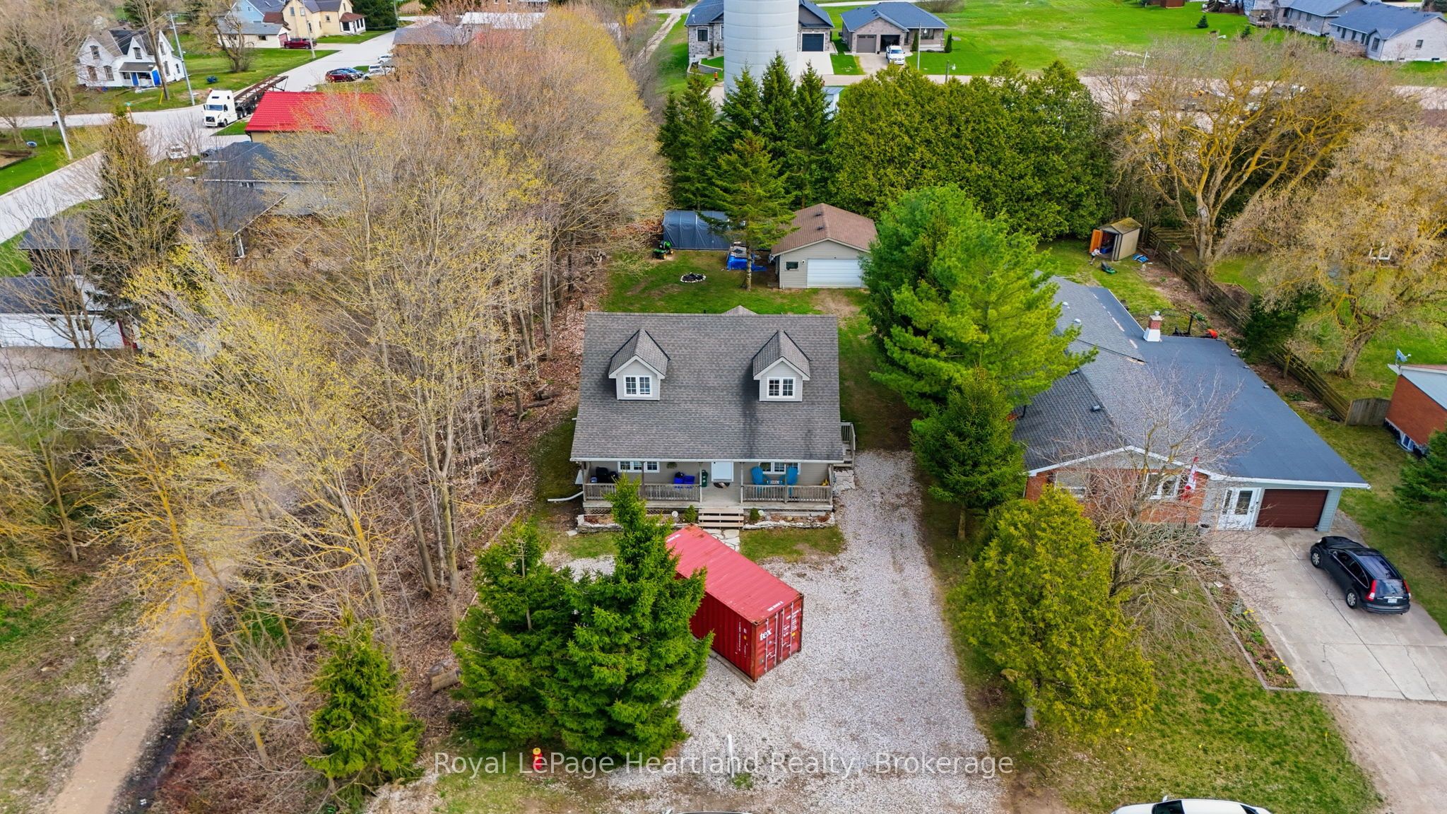 25 JOHN Street W, Minto, ON N0G 1M0 photo 3