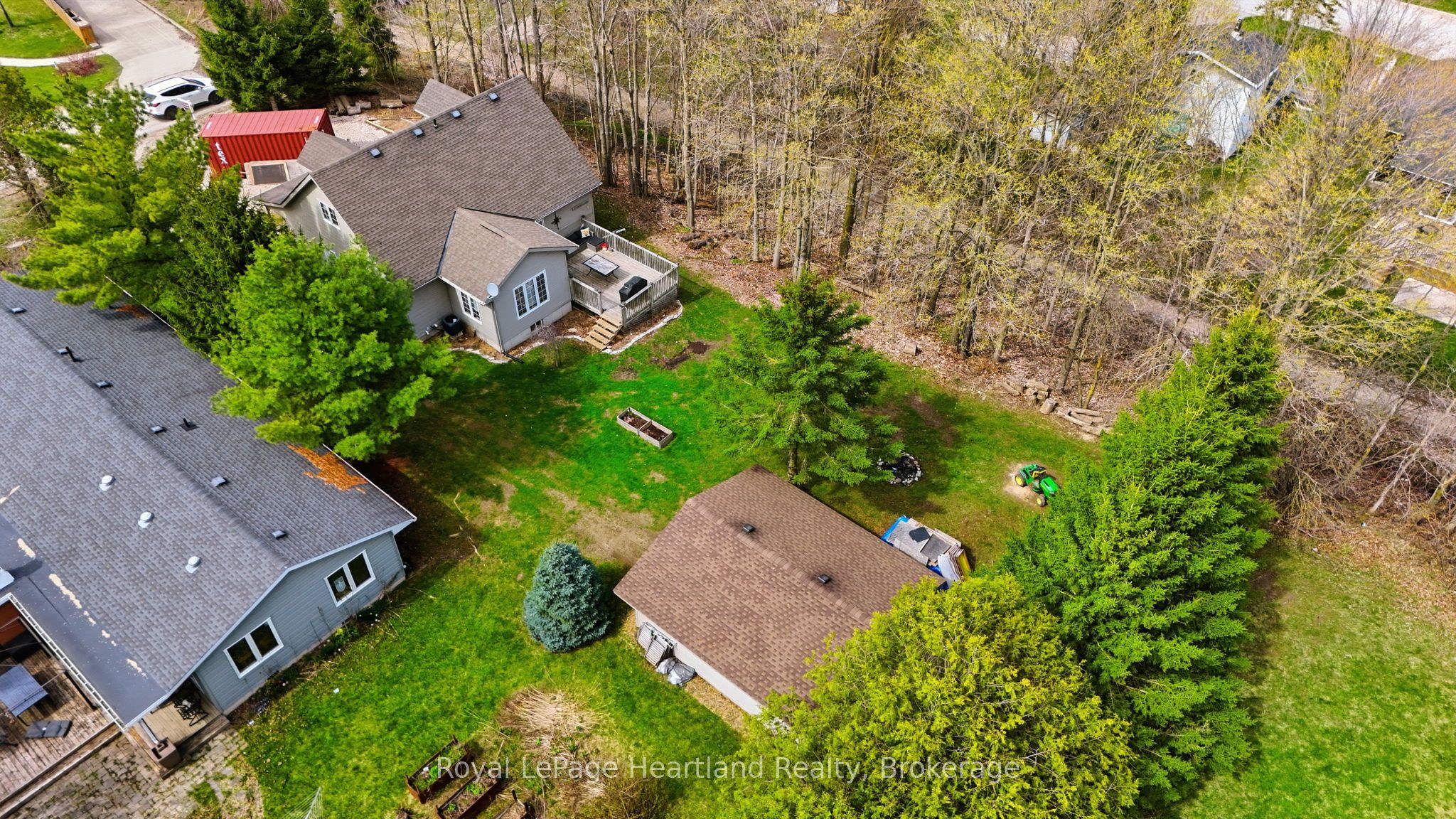 25 JOHN Street W, Minto, ON N0G 1M0 photo 5