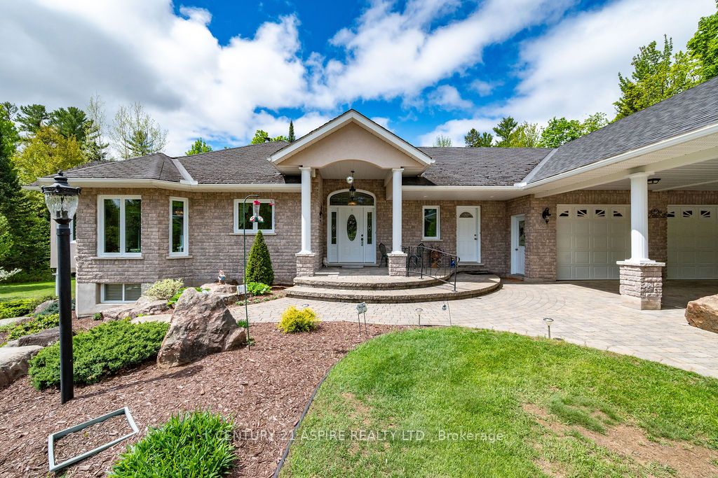 393 Portage Road, Petawawa, ON K8A 2W8 photo 2