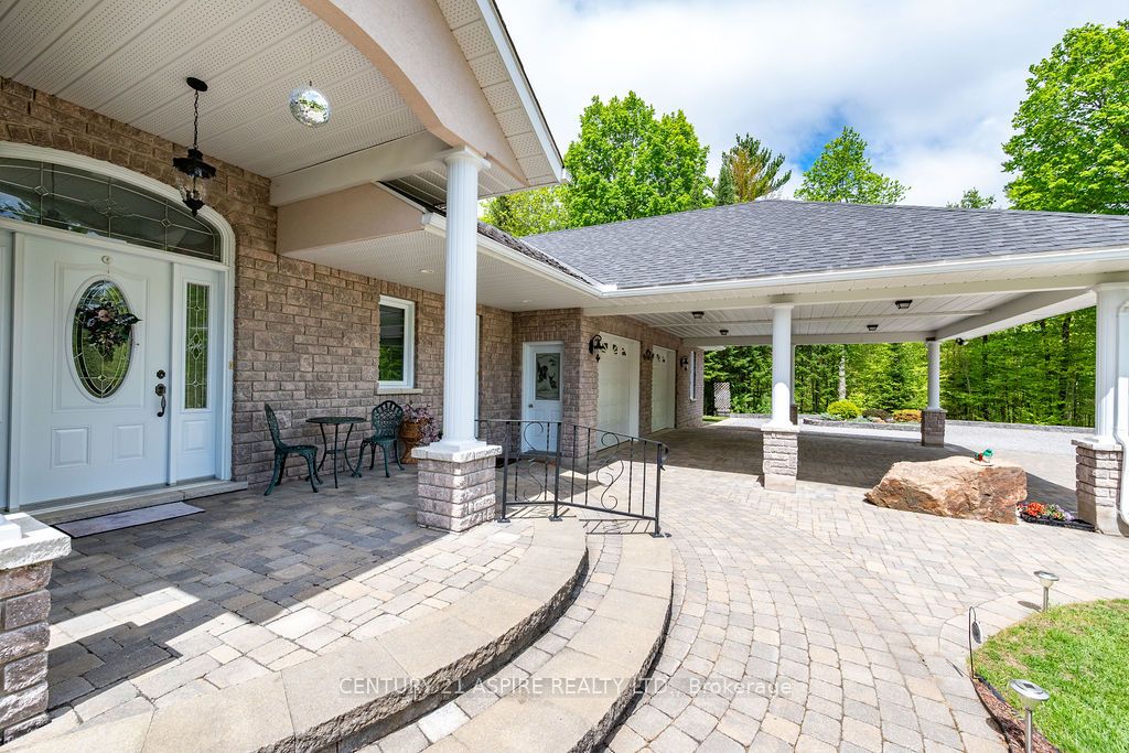 393 Portage Road, Petawawa, ON K8A 2W8 photo 3