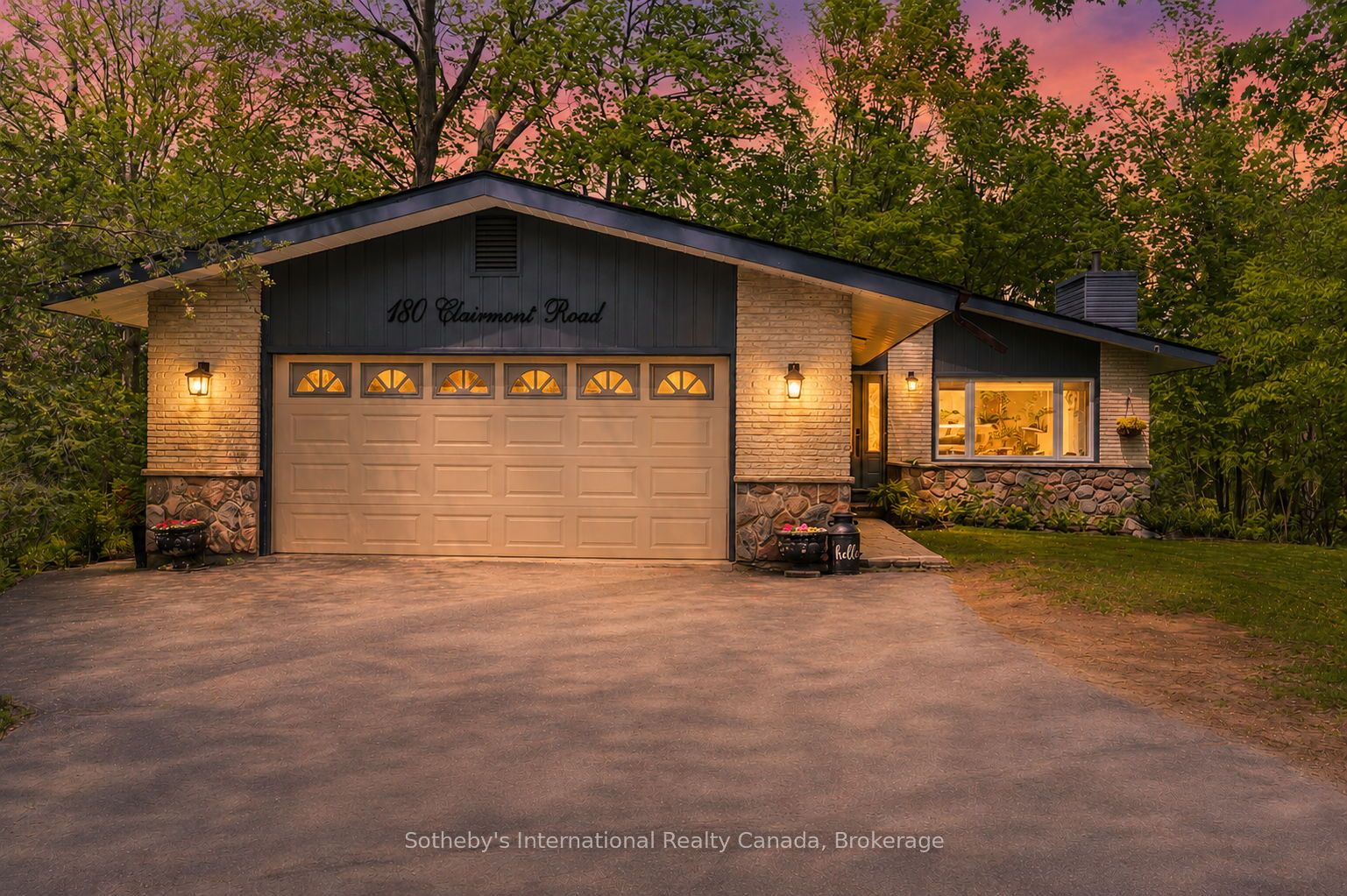 180 Clairmont Road, Gravenhurst, ON P1P 1H9