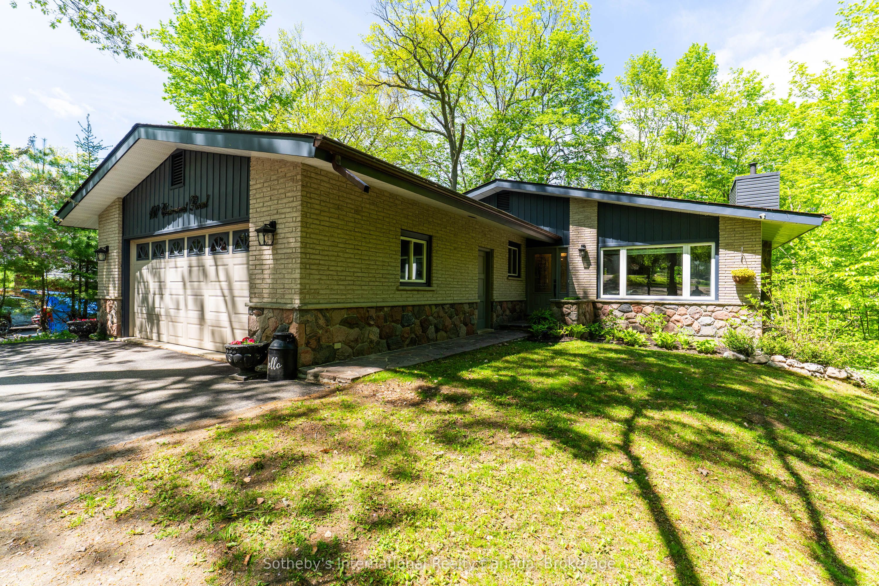 180 Clairmont Road, Gravenhurst, ON P1P 1H9 photo 3