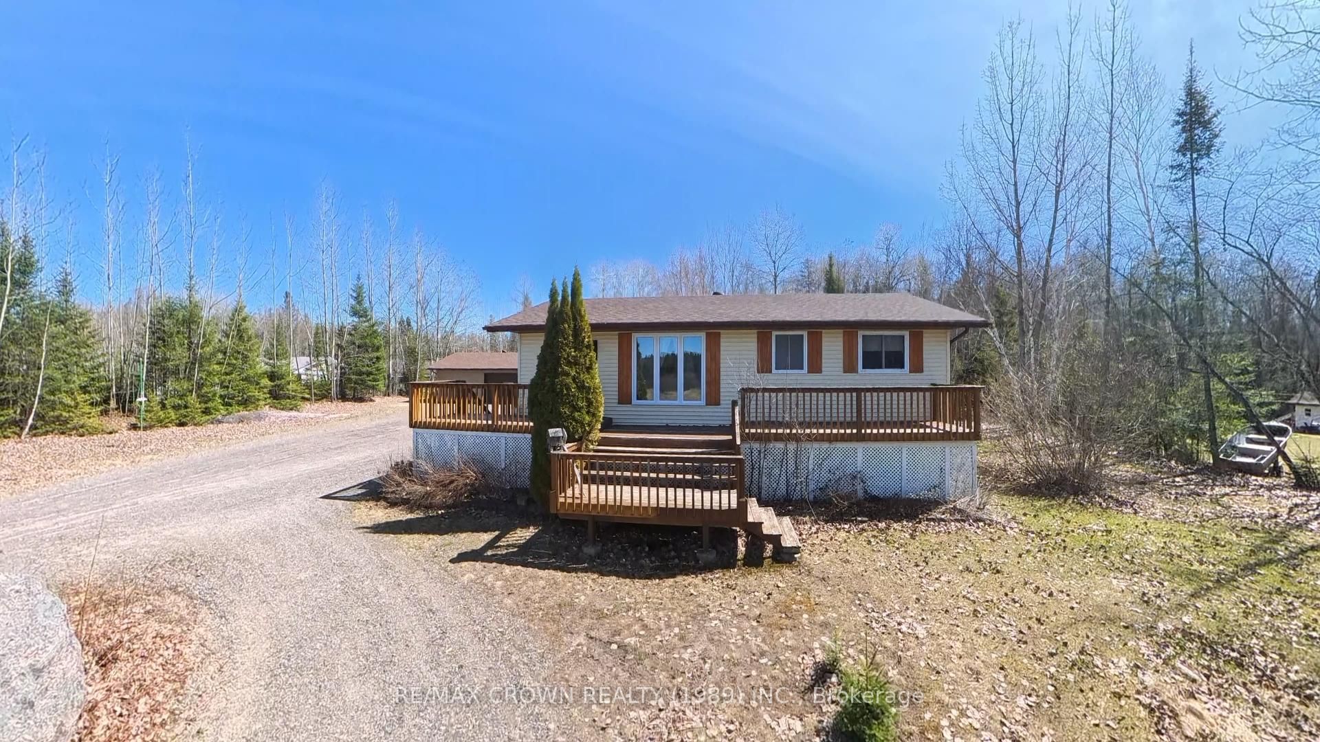 762 Ouellette Road, East Ferris, ON P0H 1K0