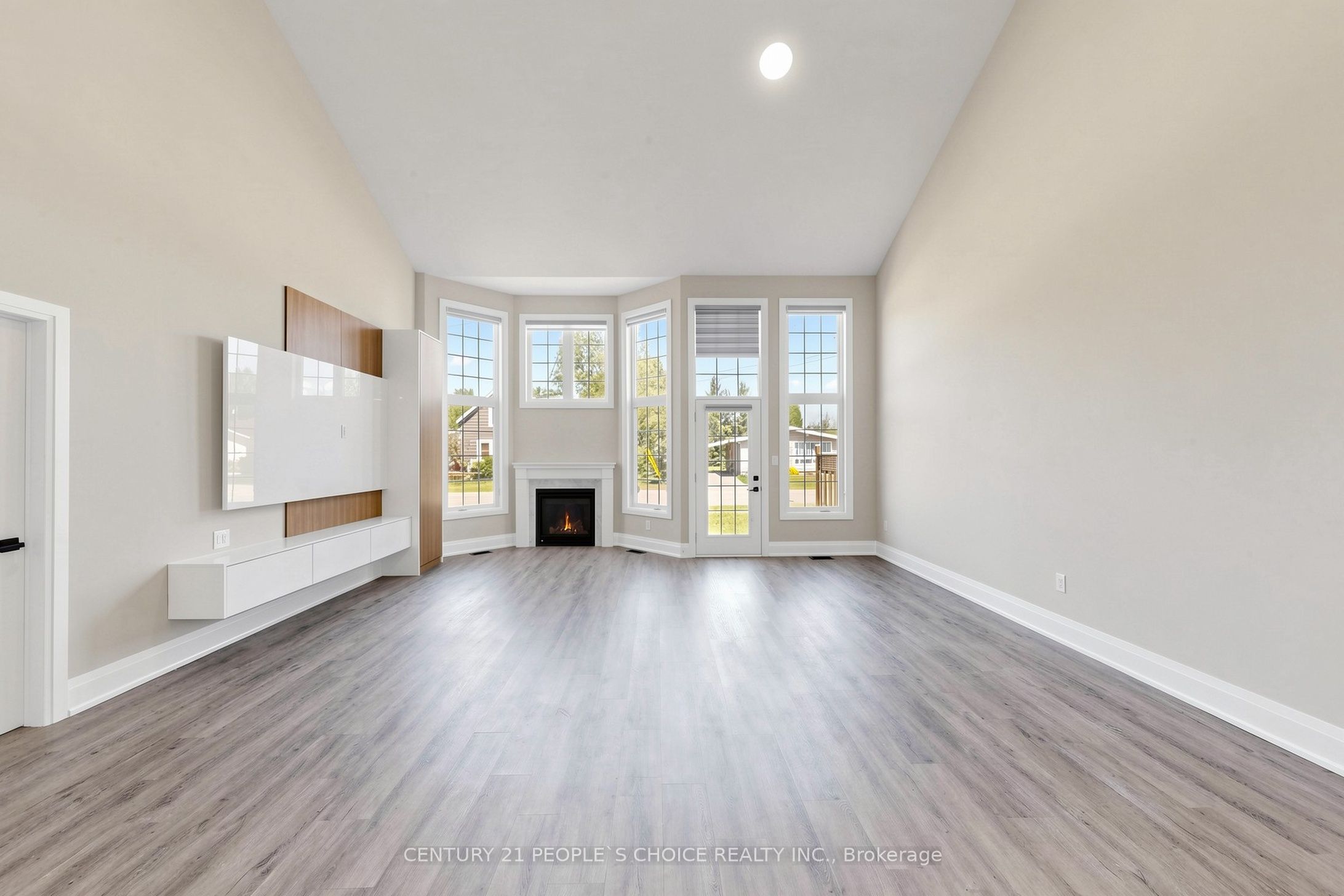 8 Durham Road, Bracebridge, ON P1L 0B7 photo 4