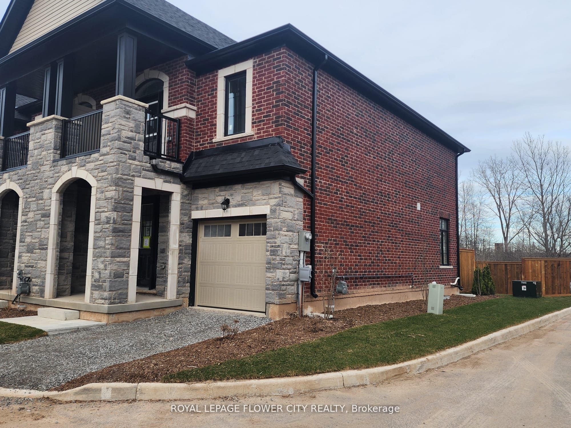 7432 Baycrest Common, Niagara Falls, ON L2G 3L9