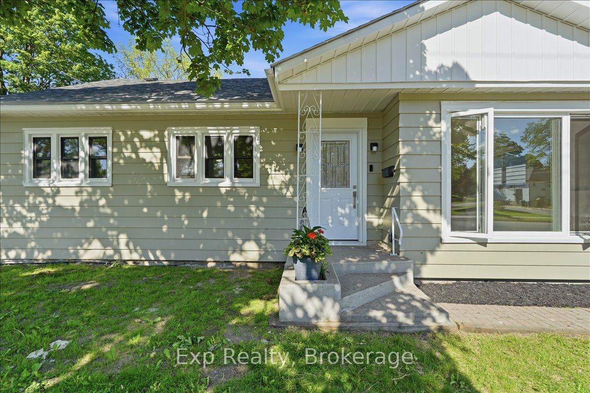 110 Hastings Drive, Belleville, ON K8N 1J5 photo 2