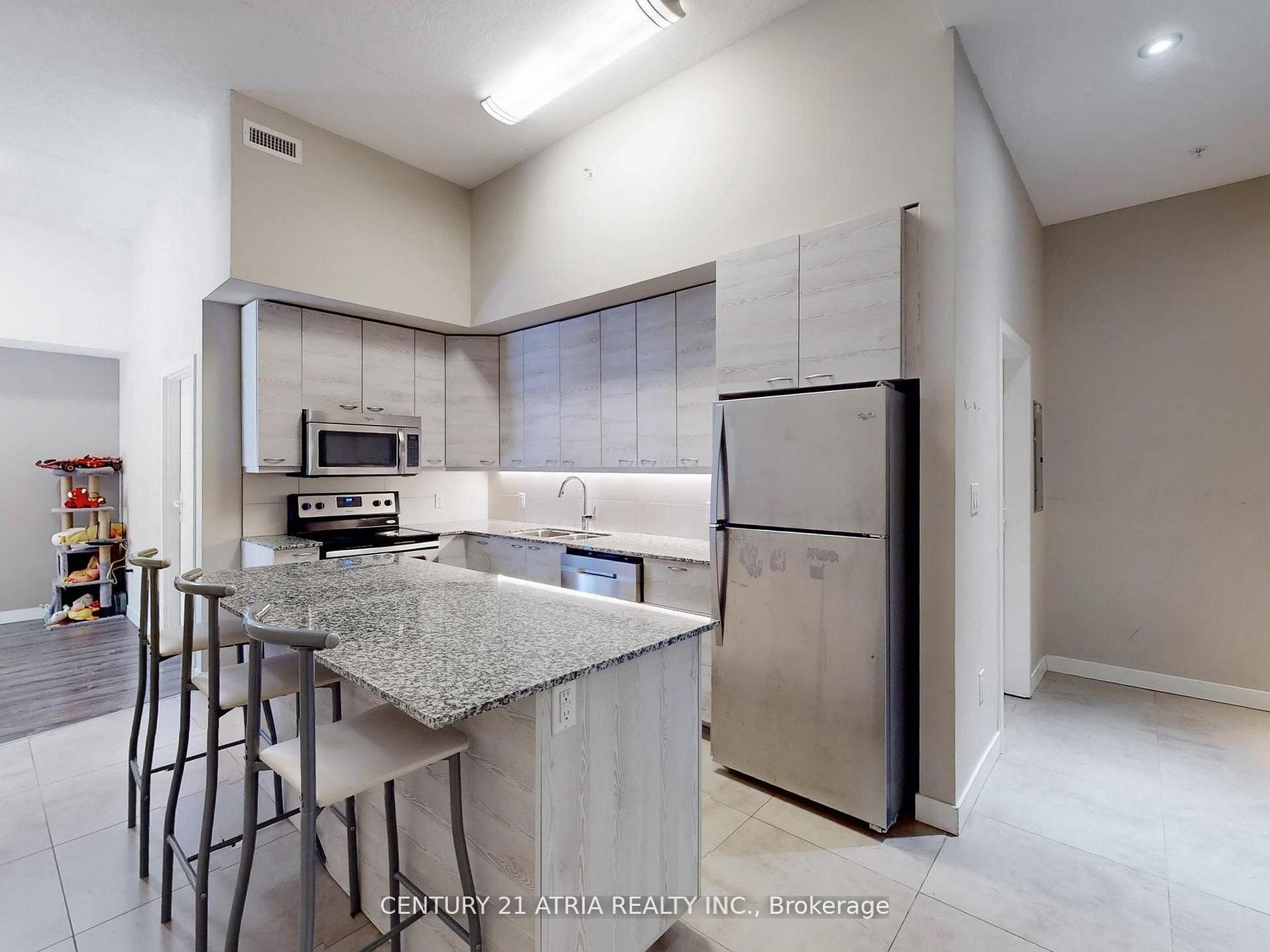 280 Lester Street 308, Waterloo, ON N2L 0G2 photo 3
