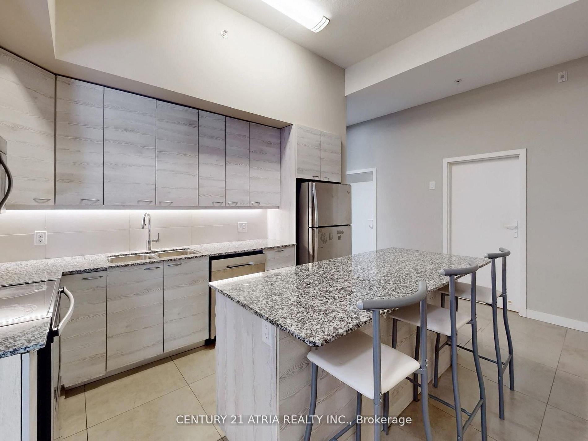 280 Lester Street 308, Waterloo, ON N2L 0G2 photo 4