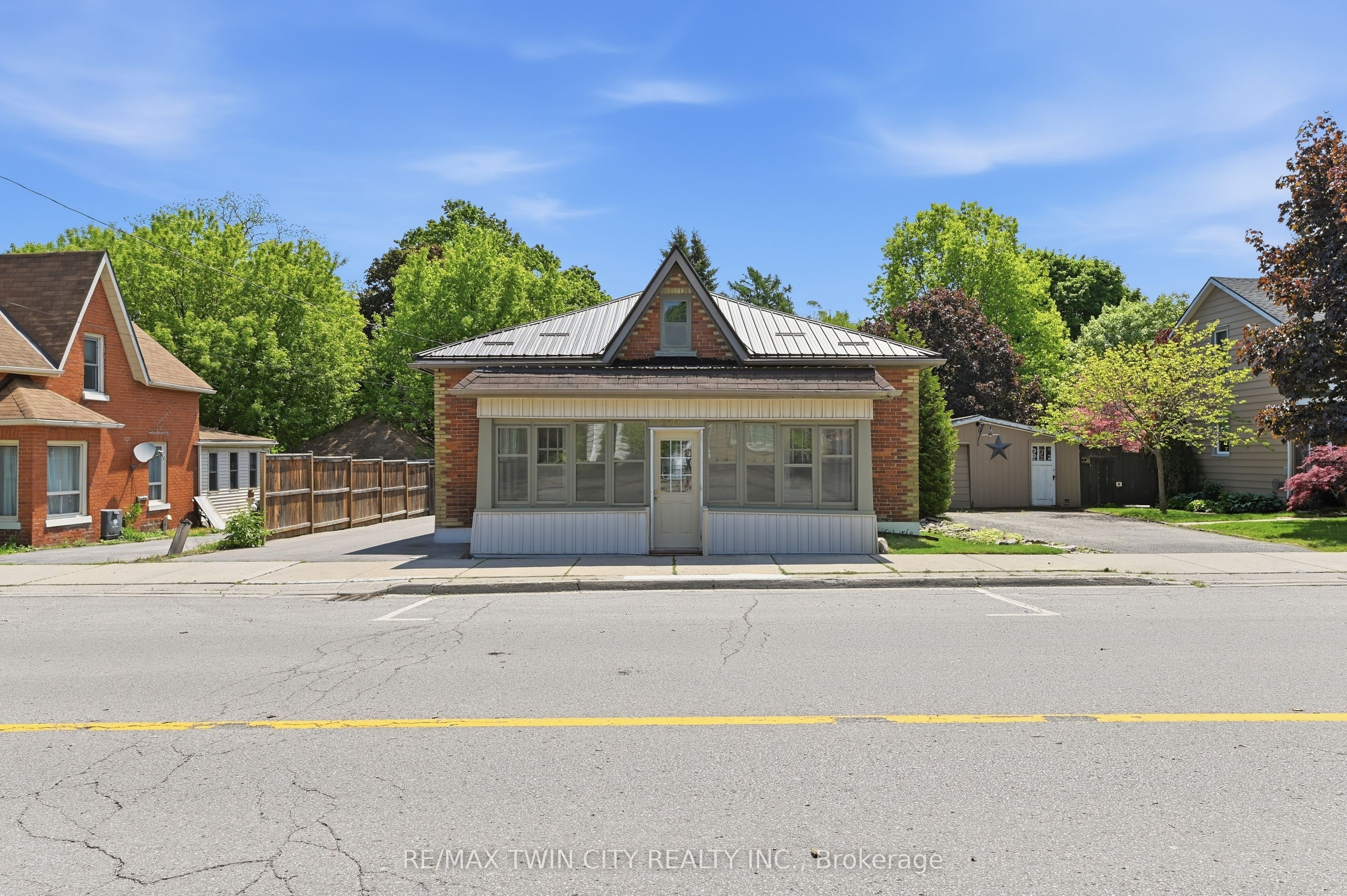 277 Main Street, Norfolk, ON N4B 2M6