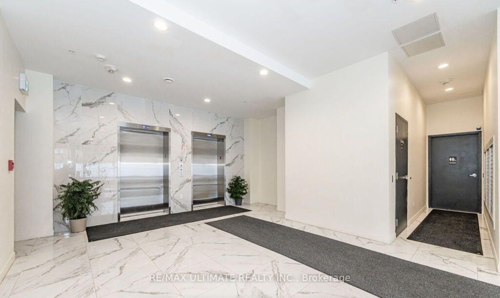128 King Street N 710, Waterloo, ON N2J 2X9 photo 5