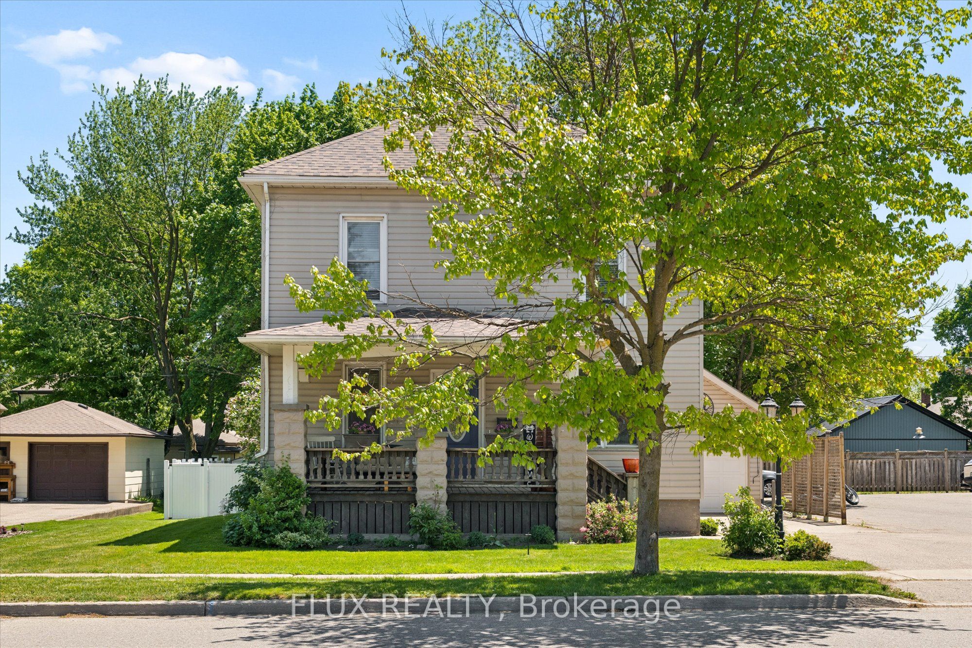 61 Memorial Avenue, Woolwich, ON N3B 2R9 photo 2
