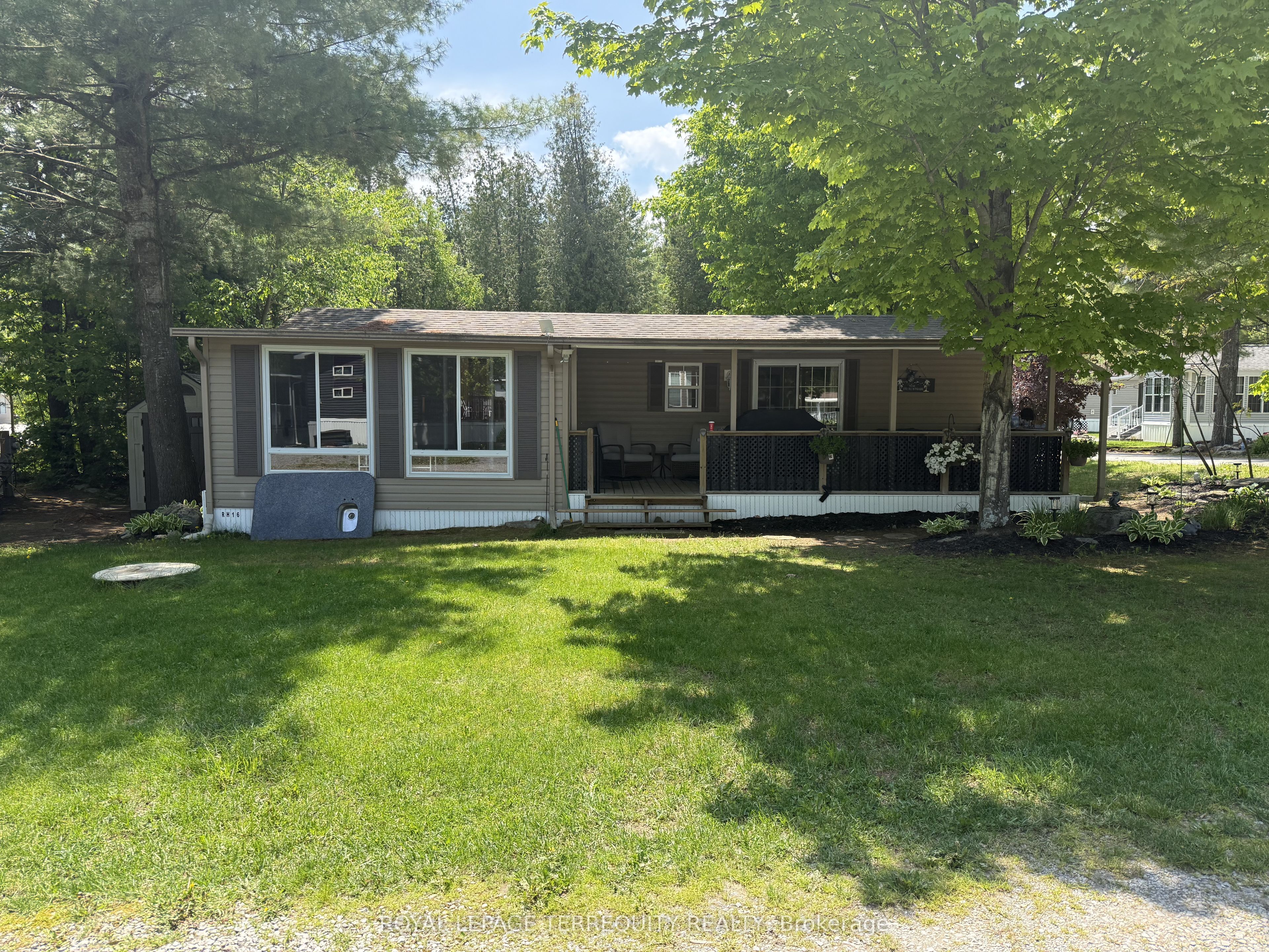 16 Rockhaven, Selwyn, ON K0L 2H0