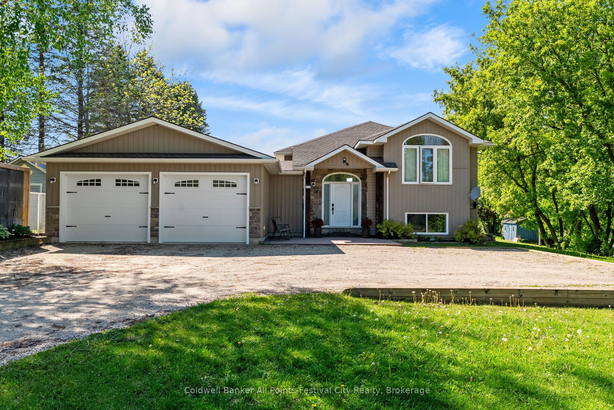 438 Ross Street, Huron-Kinloss, ON N0G 2H0
