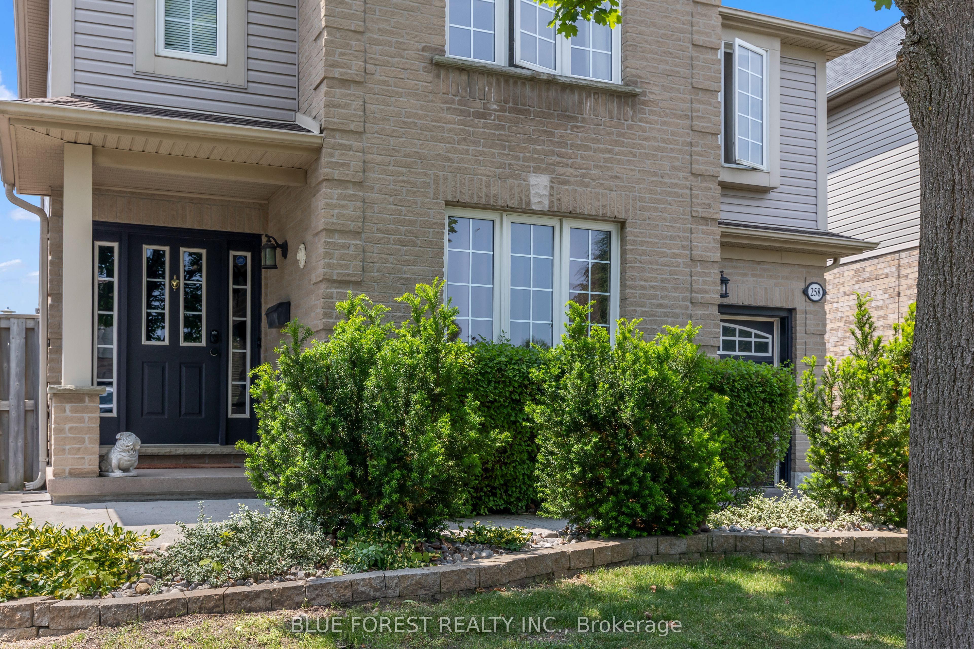 258 South Leaksdale Circle, London South, ON N6M 1K3 photo 2