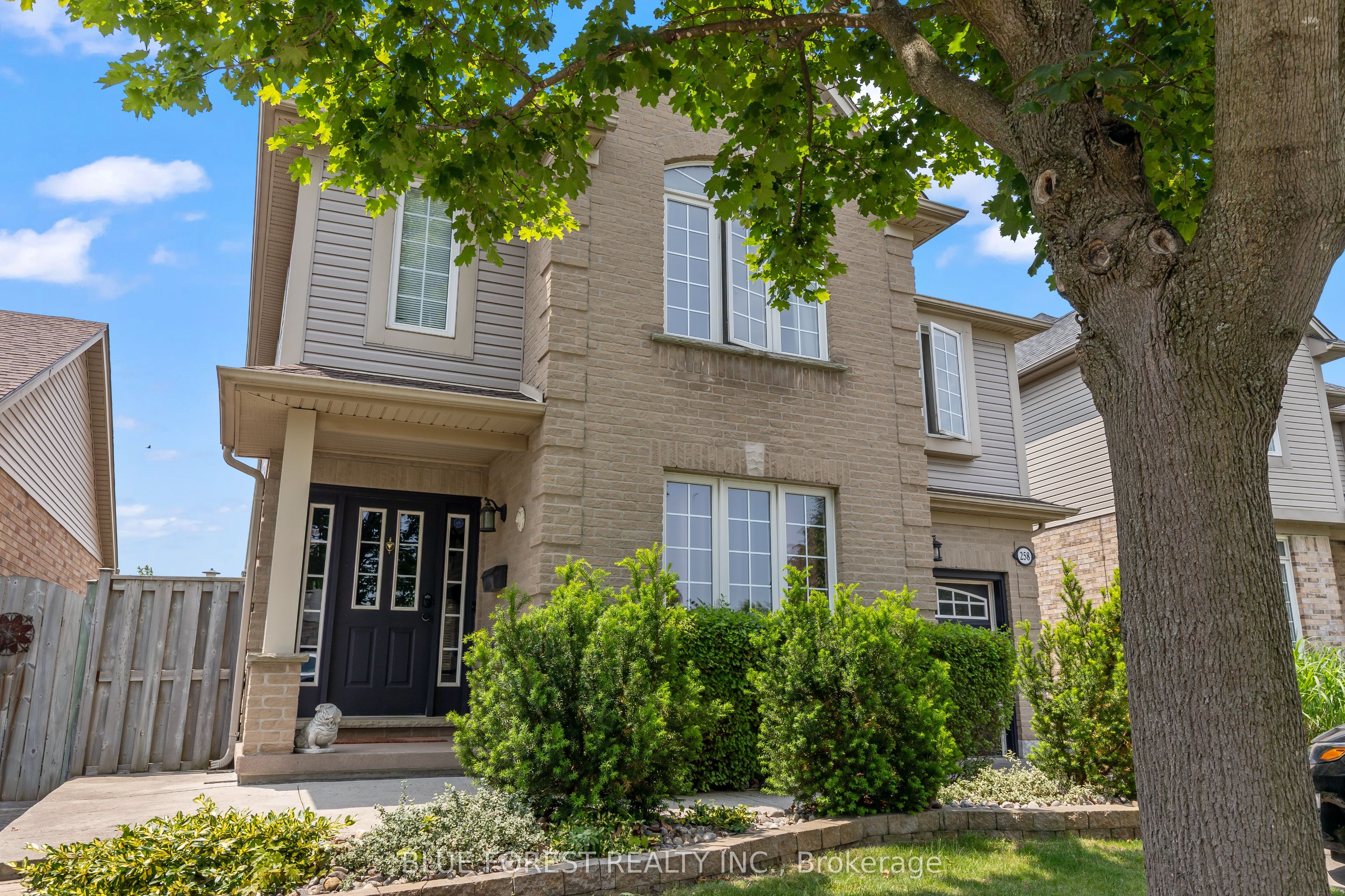 258 South Leaksdale Circle, London South, ON N6M 1K3 photo 3