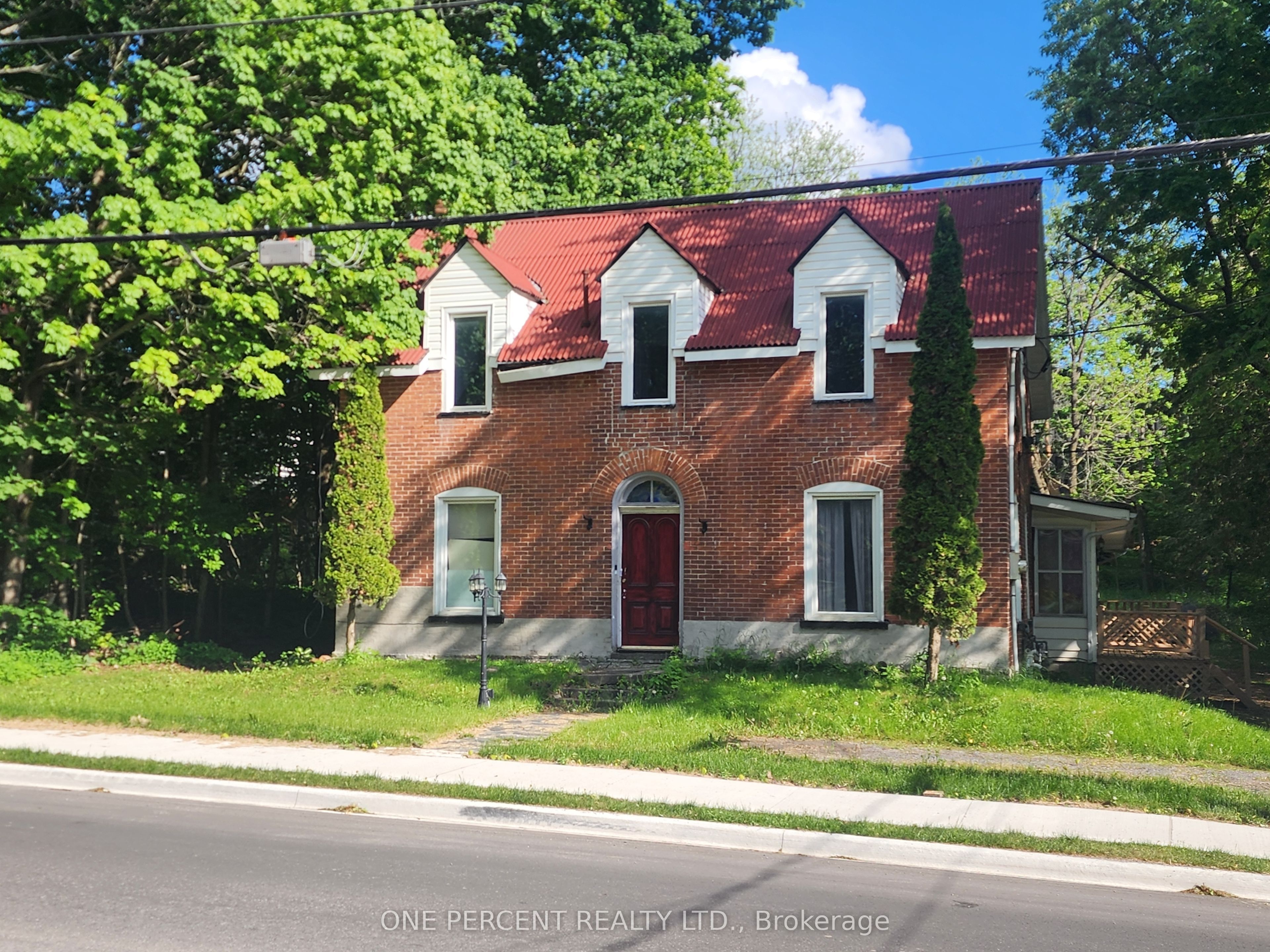 213 St Lawrence Street East Street E, Centre Hastings, ON K0K 2K0