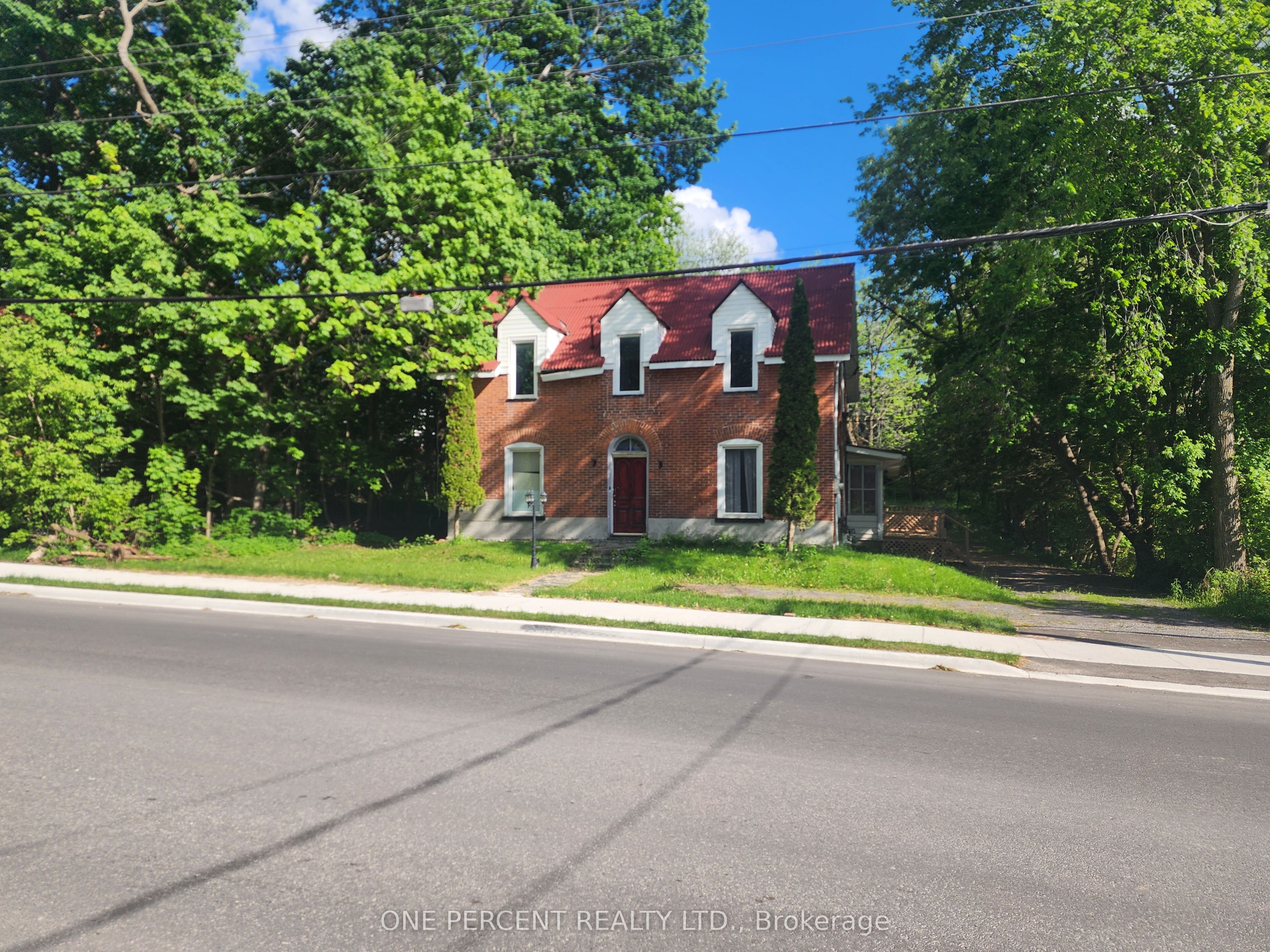 213 St Lawrence Street East Street E, Centre Hastings, ON K0K 2K0 photo 2
