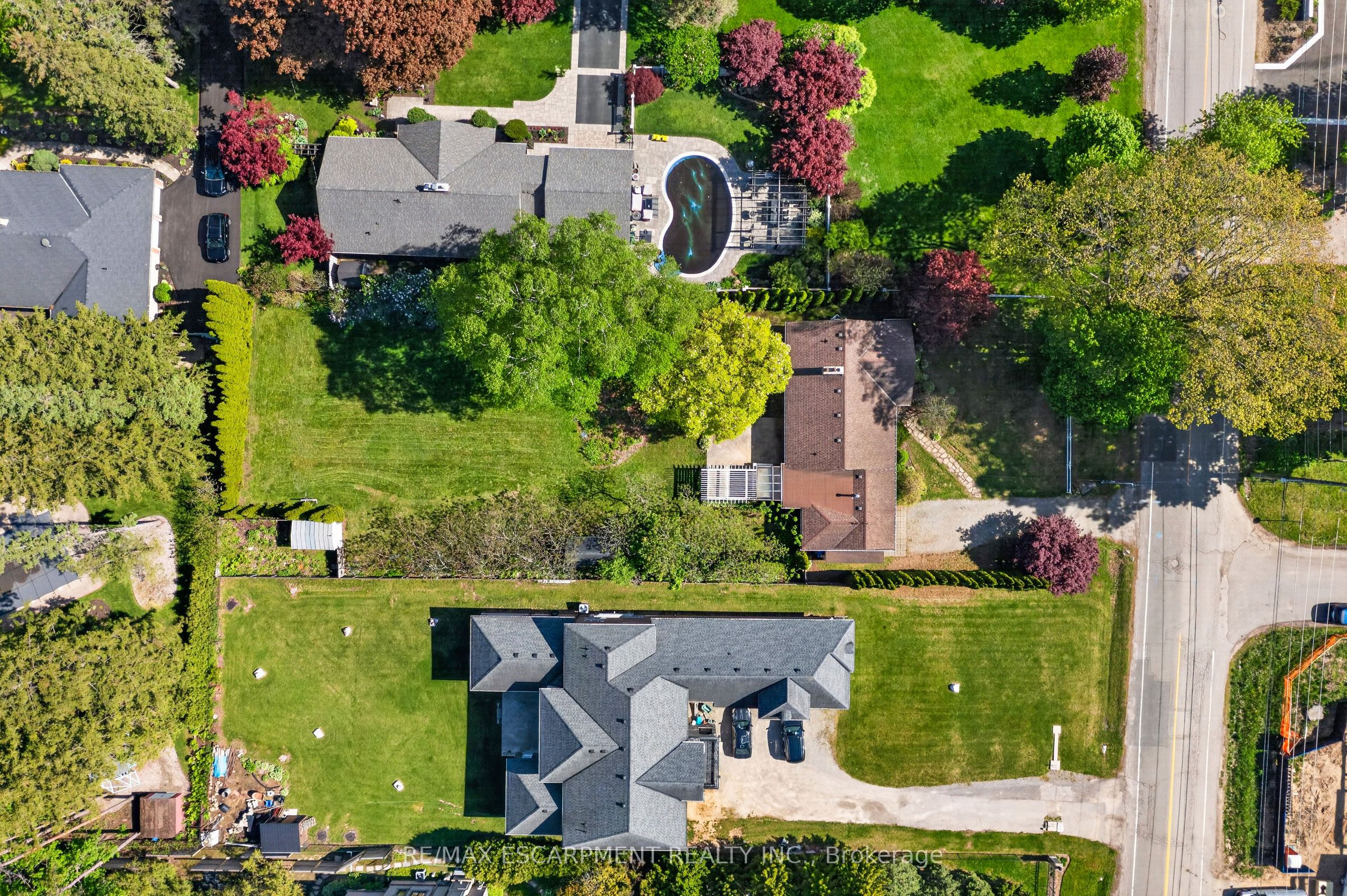 53 LOVERS Lane, Hamilton, ON L9G 1G5 photo 3