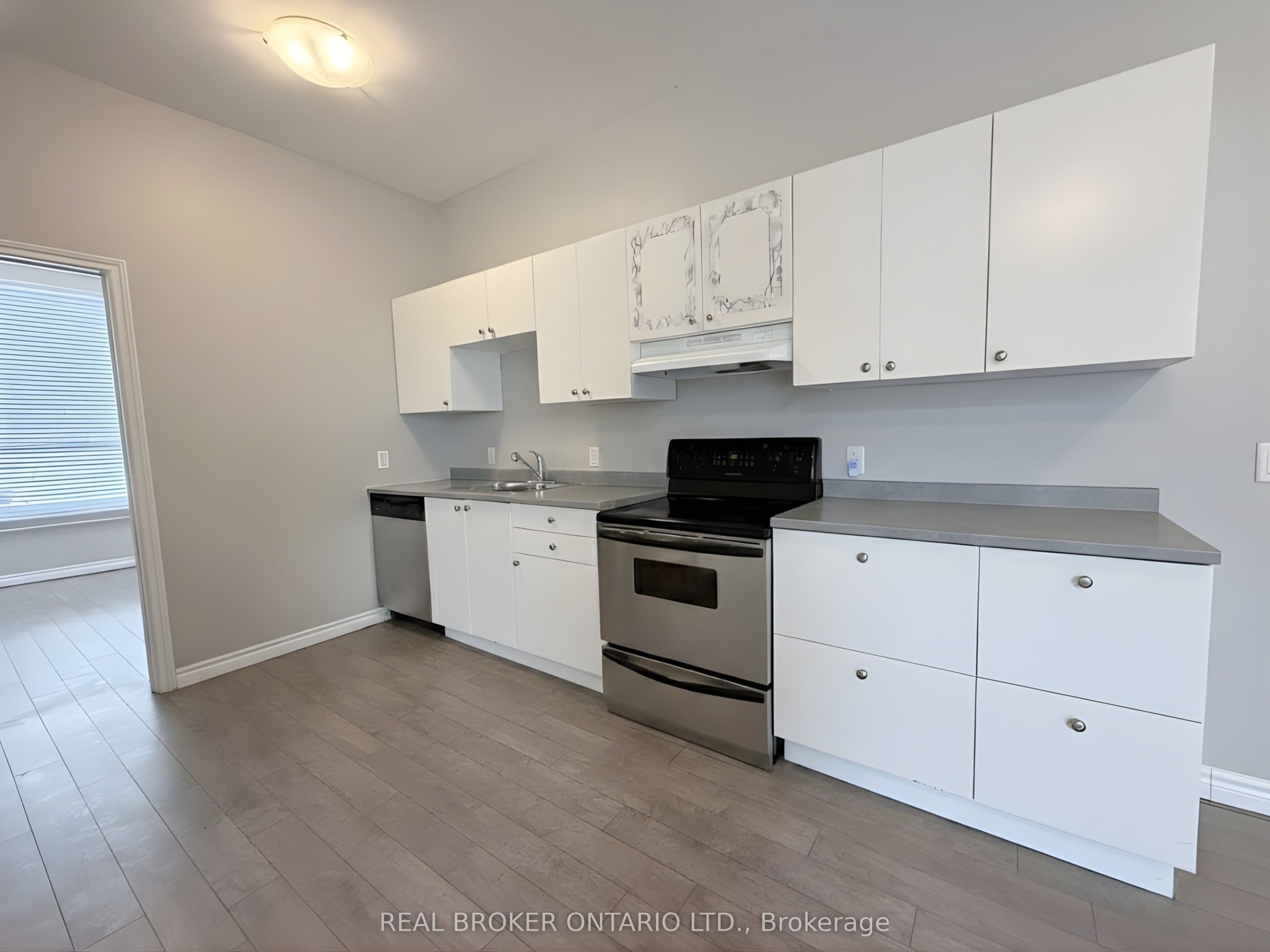 105 Cheever Street, Hamilton, ON L8L 5R8 photo 5