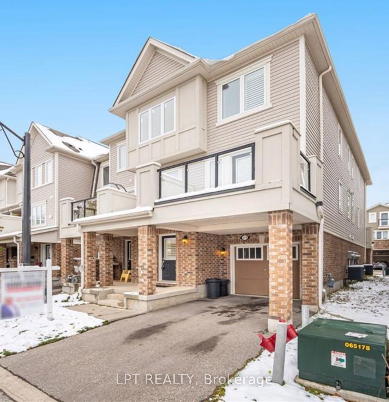 554 Goldenrod Lane, Kitchener, ON N2R 0L7 photo 4