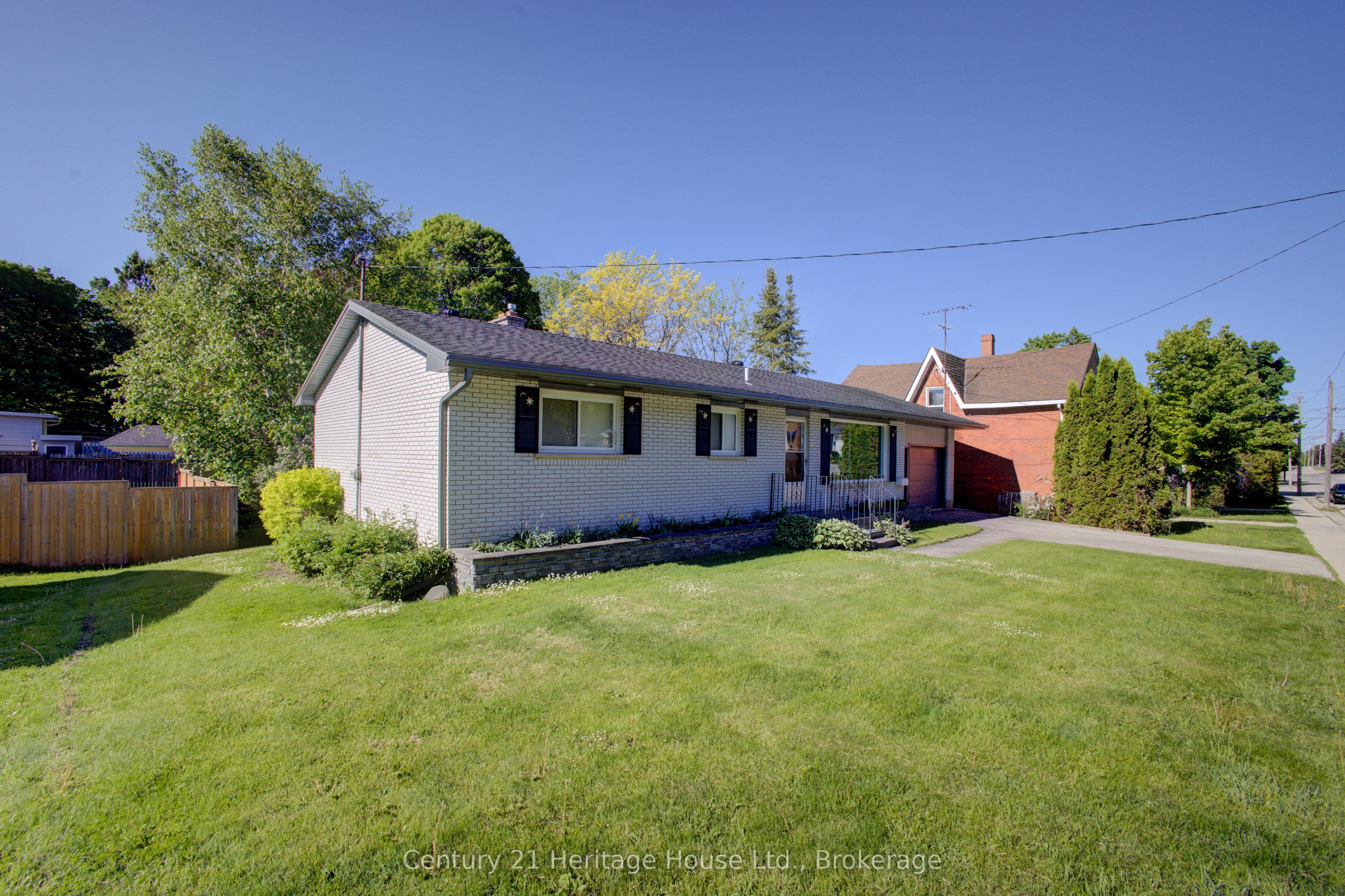 225 George Street W, West Grey, ON N0G 1R0 photo 3