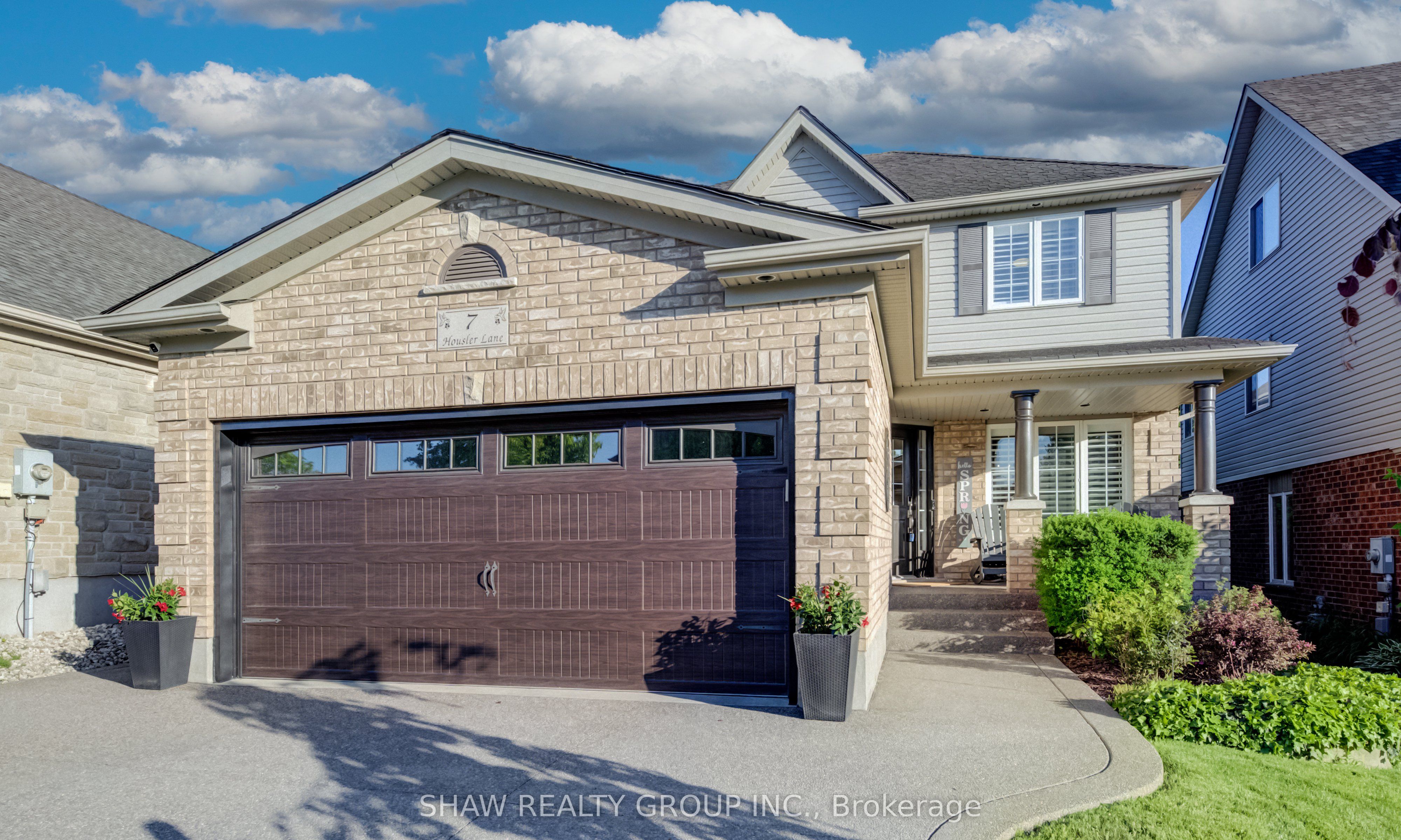 7 Housler Lane, Cambridge, ON N3C 4H7 photo 2