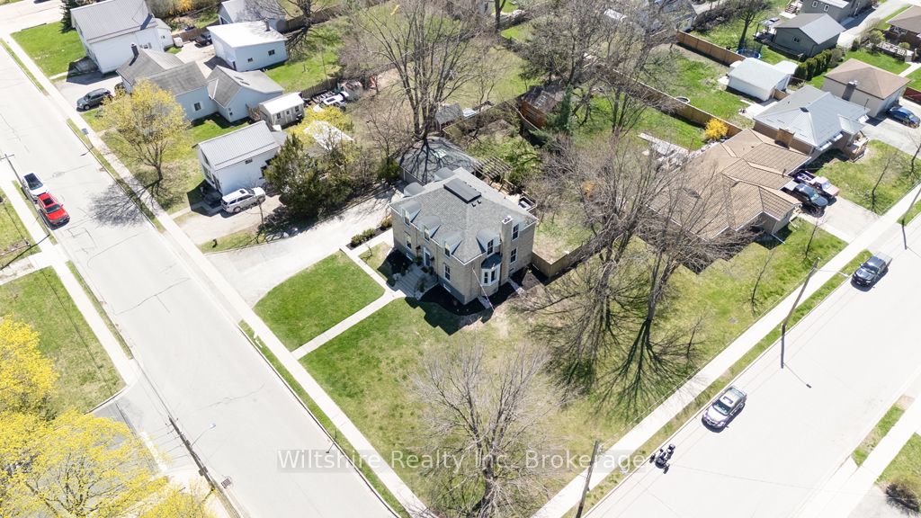 64 South Street W, Aylmer, ON N5H 1R1 photo 5