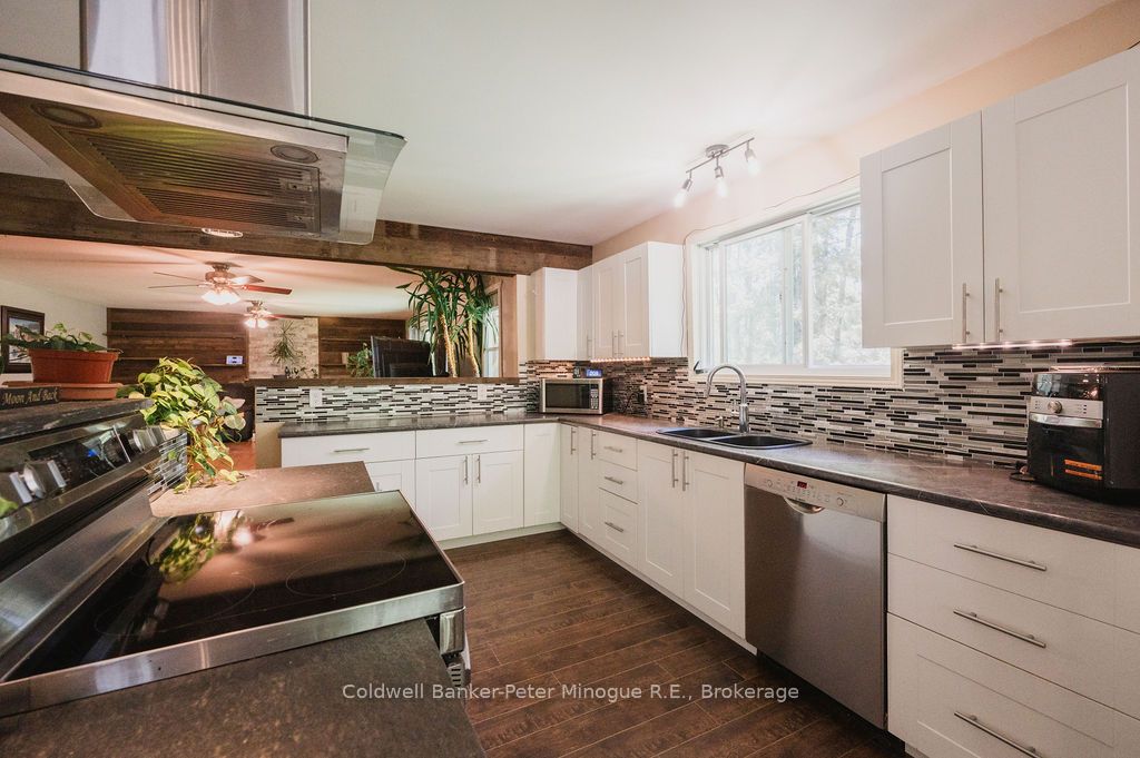 189 North Pickerel Lake Road, Armour, ON P0A 1C0 photo 5