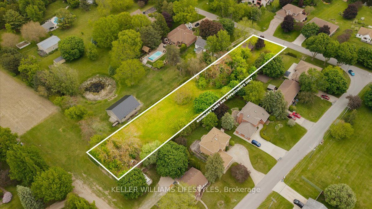 6 Beechwood Avenue, Lambton Shores, ON N0N 1J0