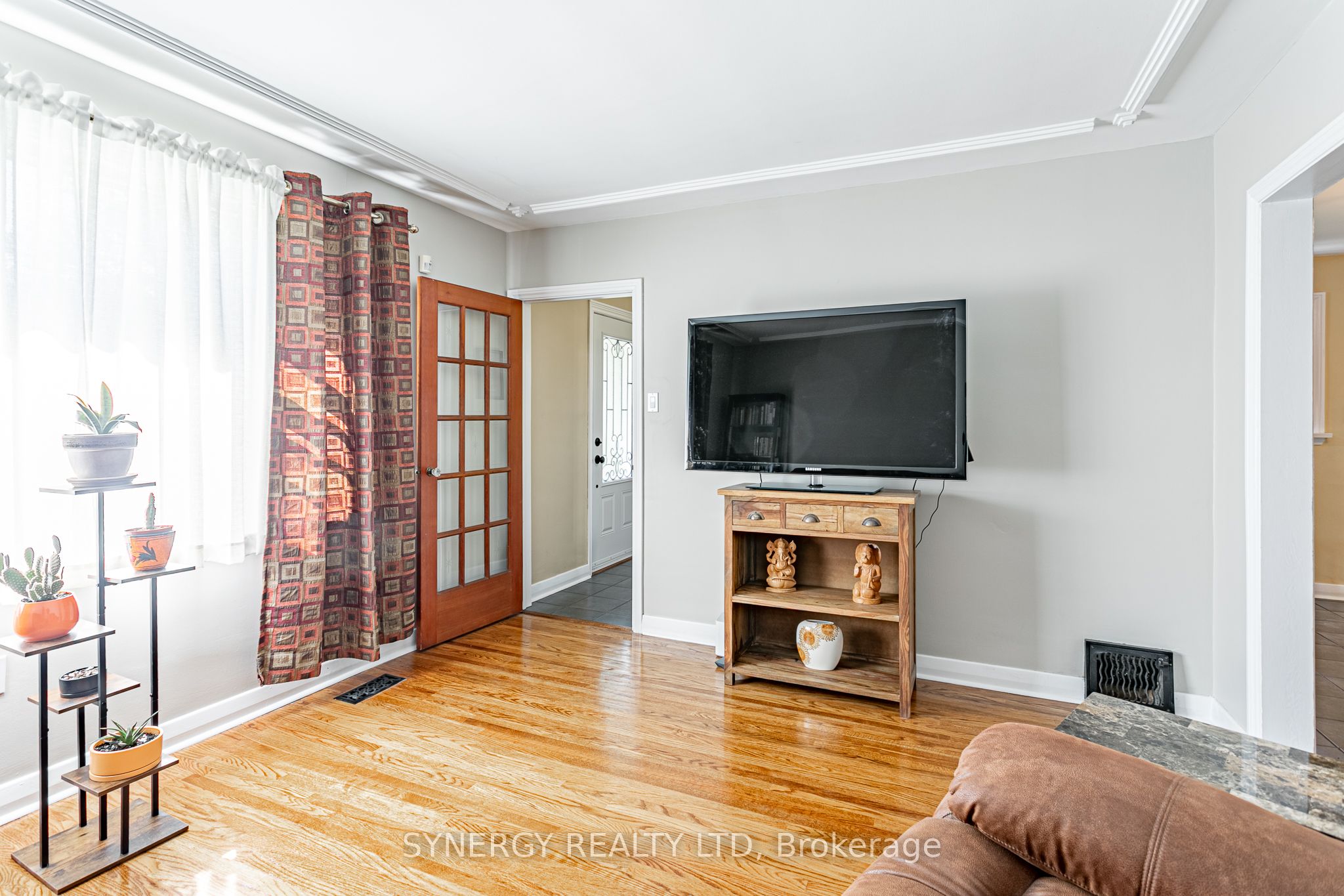 227 Sterling Street, London East, ON N5Y 1Z3 photo 5