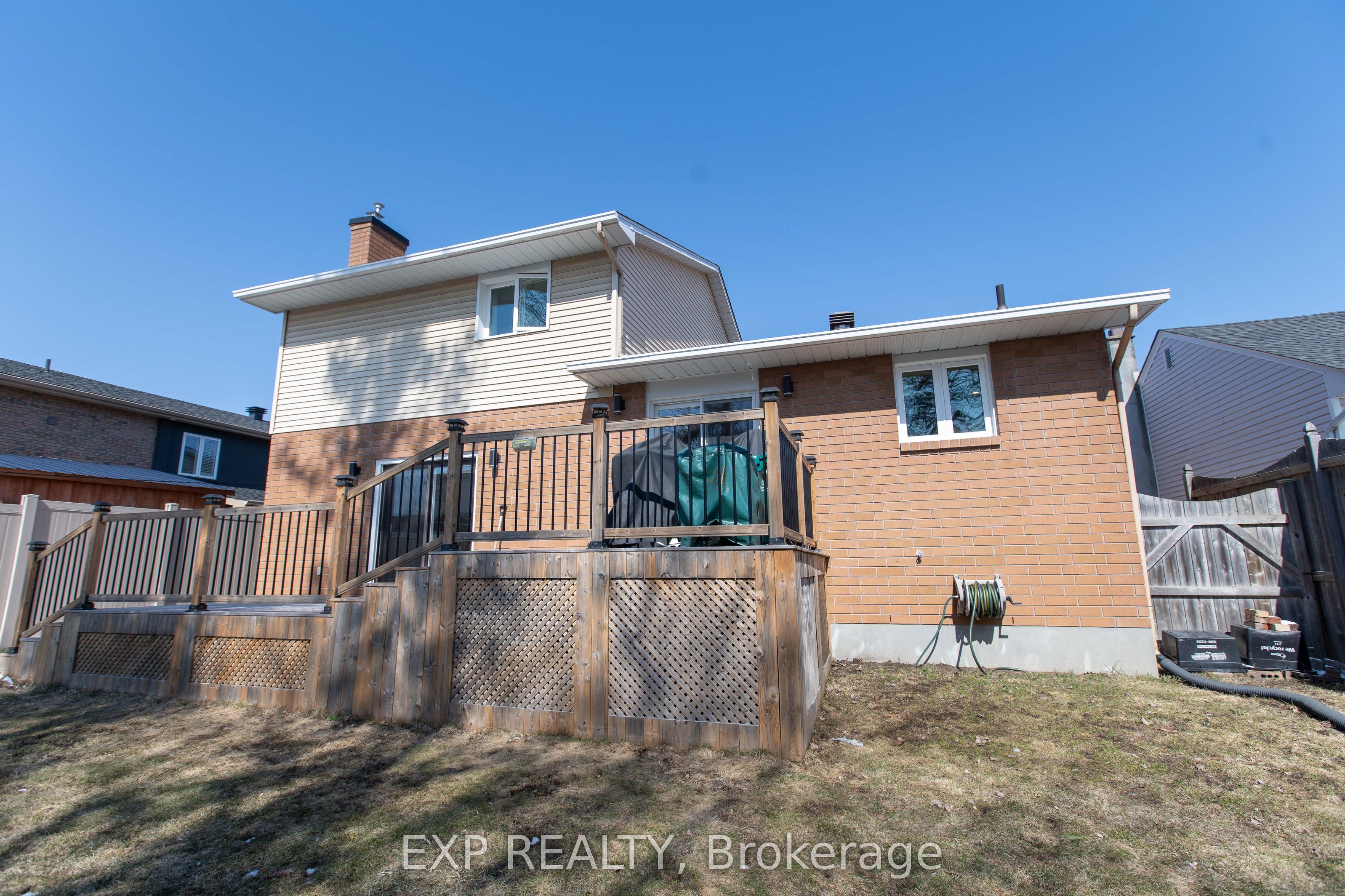 1534 Rosebella Avenue, Blossom Park - Airport and Area, ON K1T 1E8 photo 3