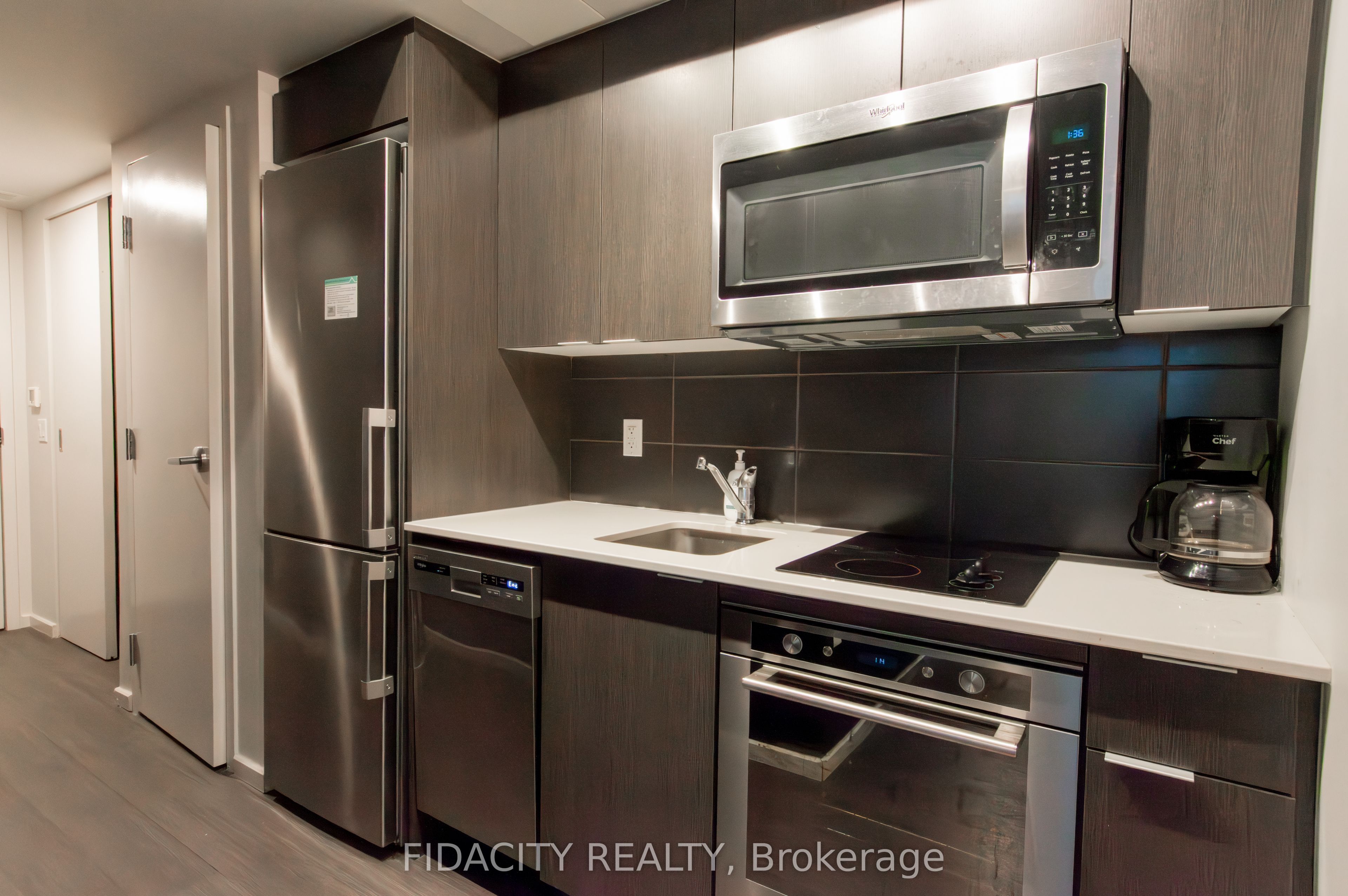 105 Champagne Avenue S 1615, Dows Lake - Civic Hospital and Area, ON K1S 5E5 photo 4