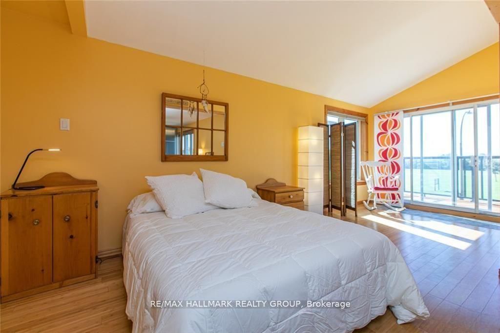 1488 MEADOWBROOK Road A, Cyrville - Carson Grove - Pineview, ON K1B 5C3 photo 5