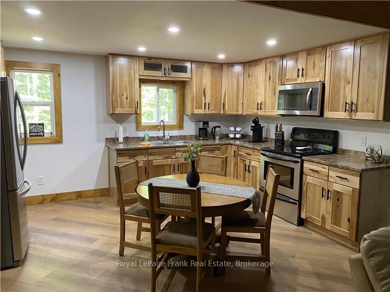 595 Old Diamond Lake Road, Hastings Highlands, ON K0L 1C0 photo 5