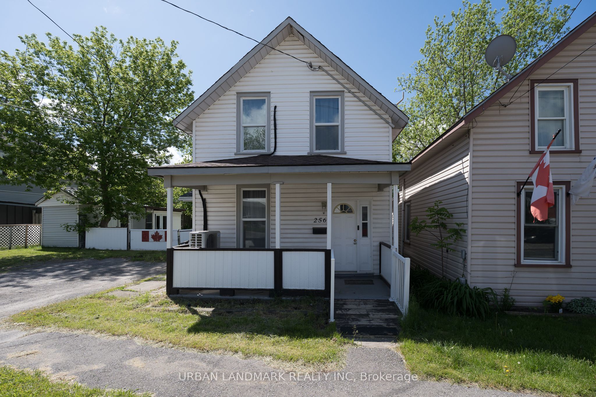256 Dundas Street, Deseronto, ON K0K 1X0