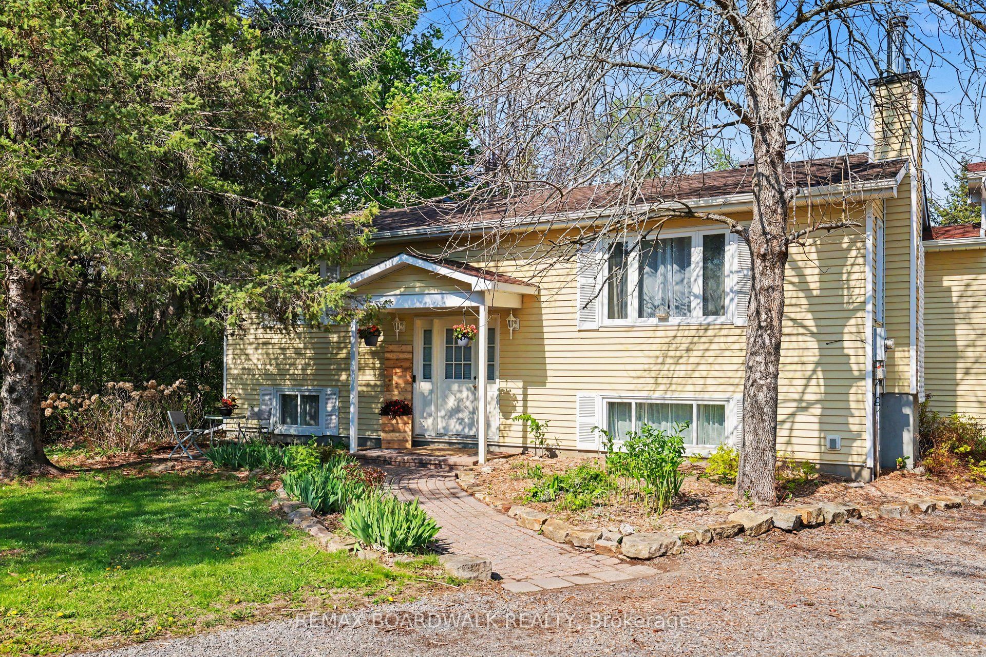 952 County 18 Road, North Grenville, ON K0G 1S0 photo 2